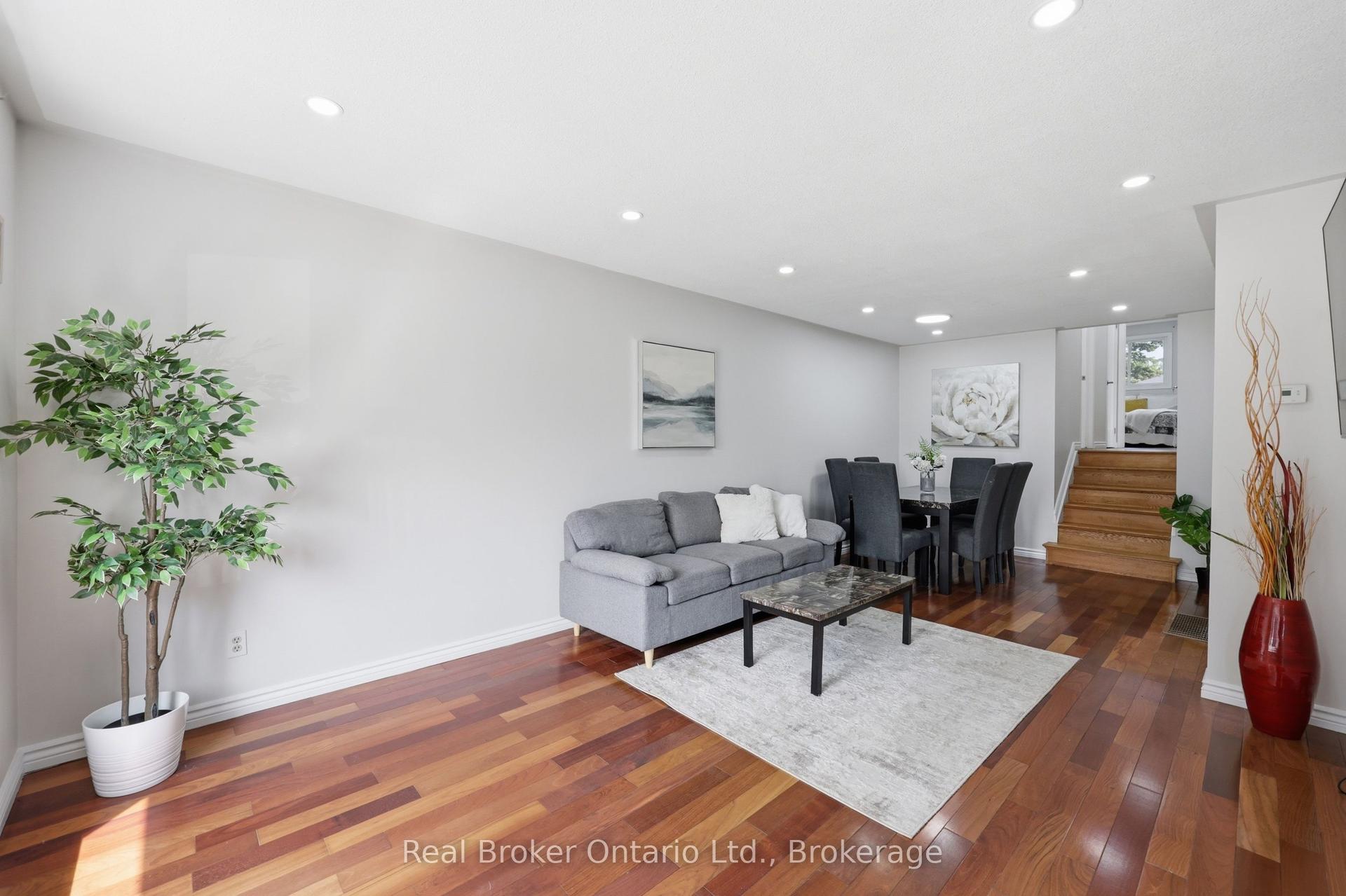 83 Commercial Street, Welland — Semi-Detached for sale, photo 1