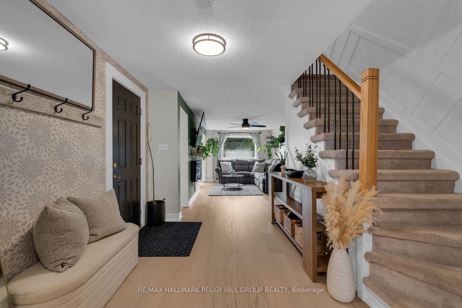 195 Dunsmore Lane, Barrie — Townhouse for sale, photo 1