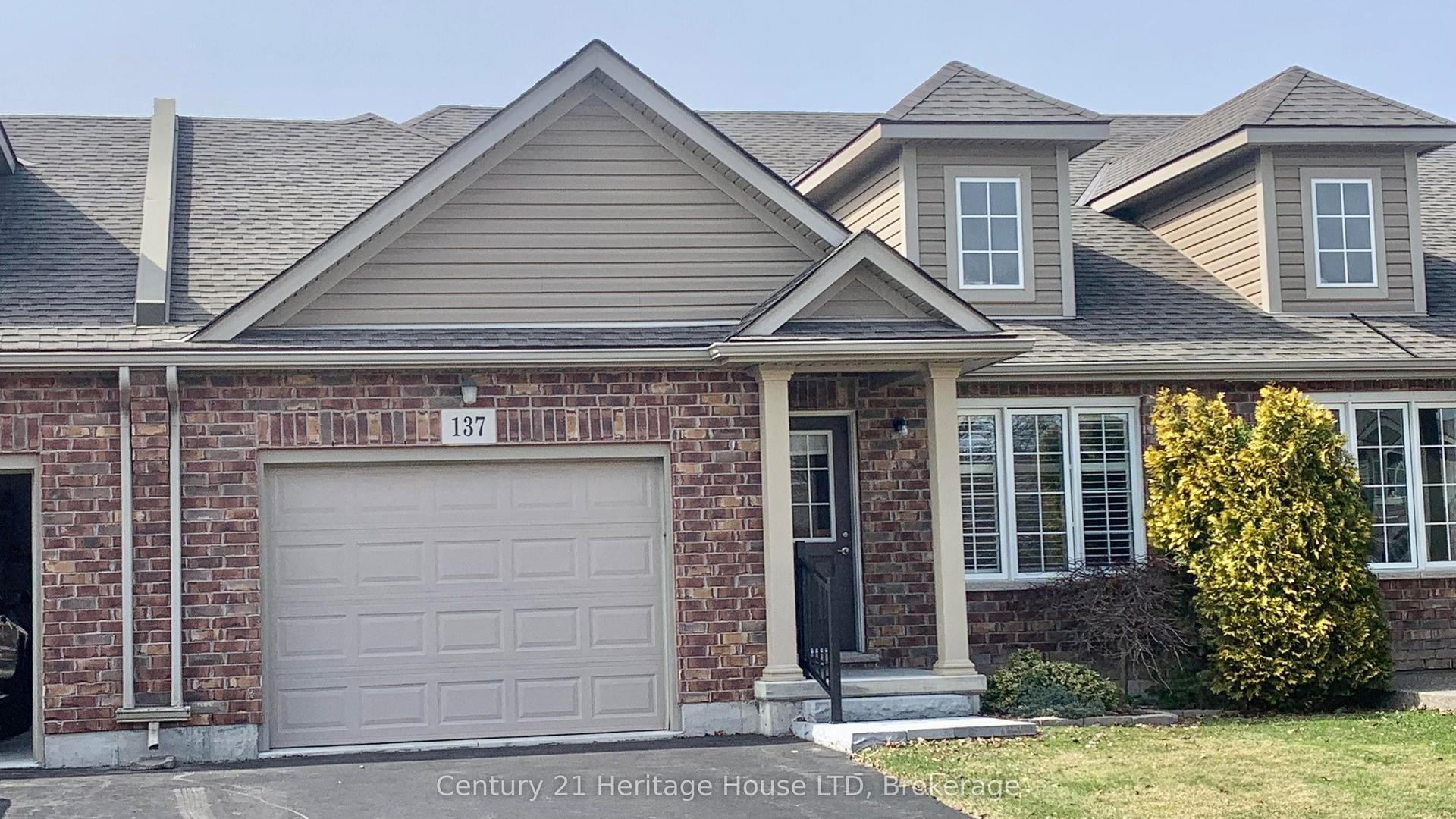 137 Silverwood Avenue — photo 1