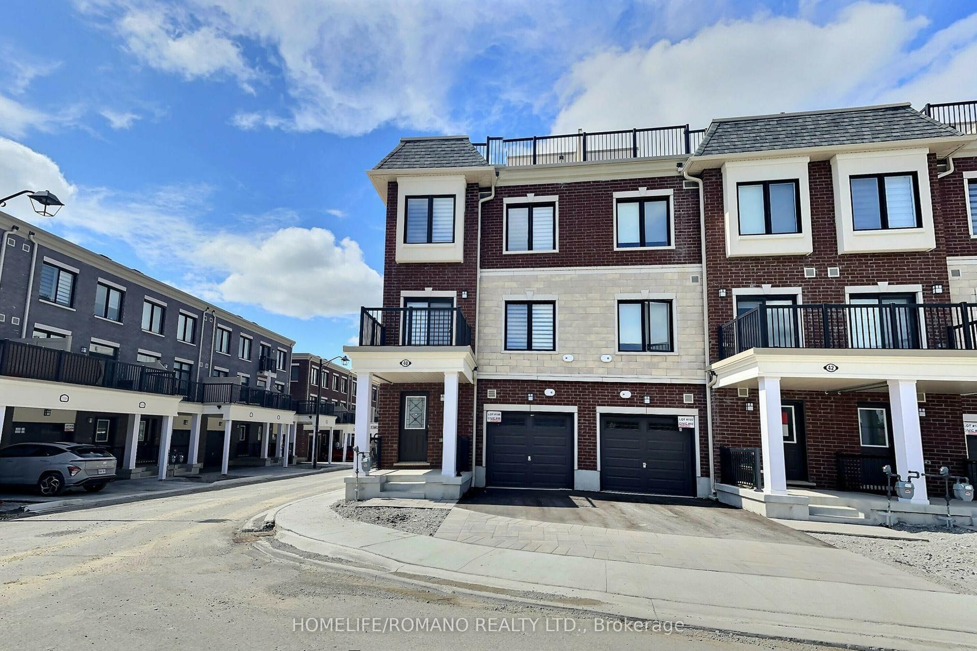 40 Covington Crescent, Whitchurch-Stouffville — Townhouse for lease, photo 1