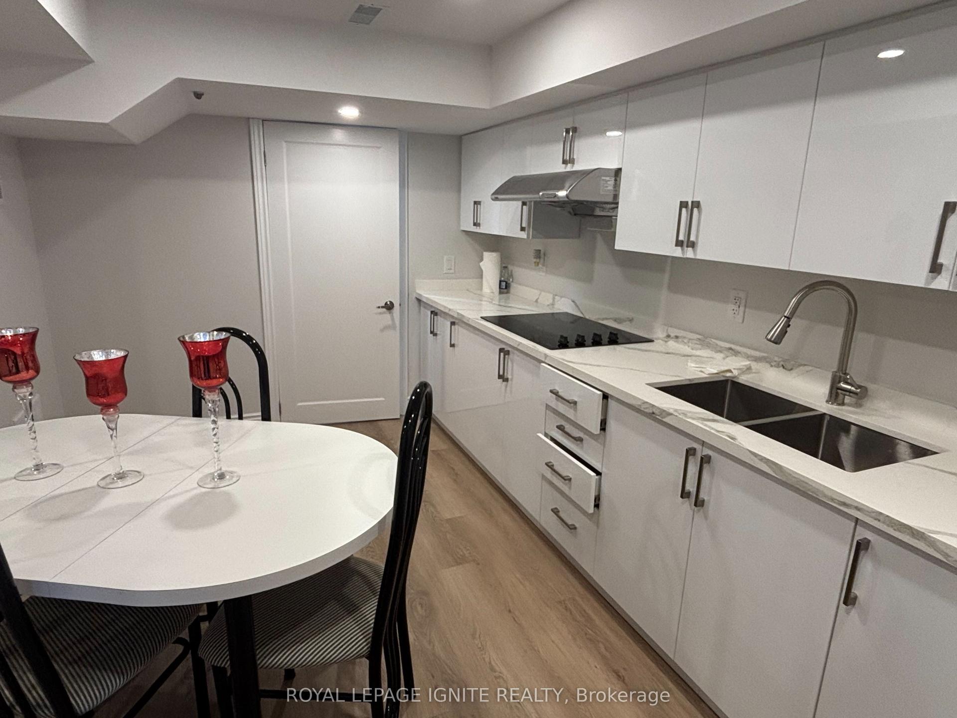 37 Camino Drive Bsmt #Bsmt, Vaughan — Townhouse for lease, photo 1