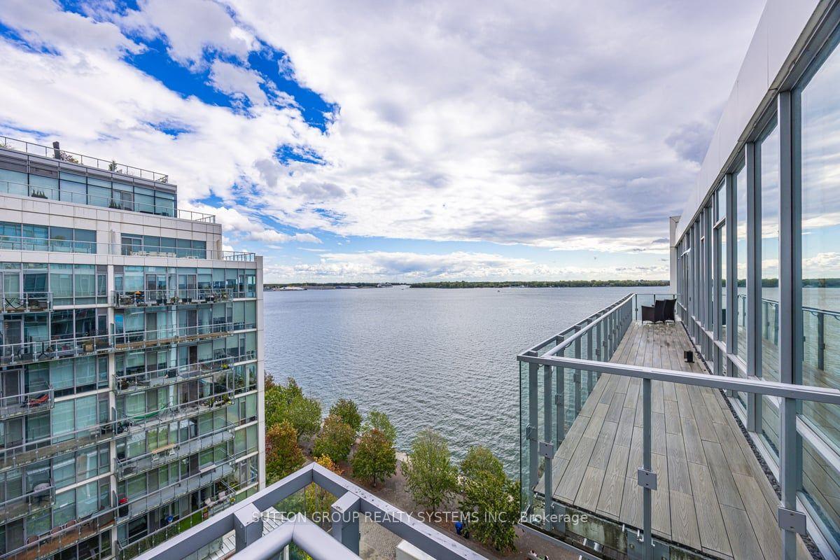 29 Queens Quay E 1008 #1008 — photo 1