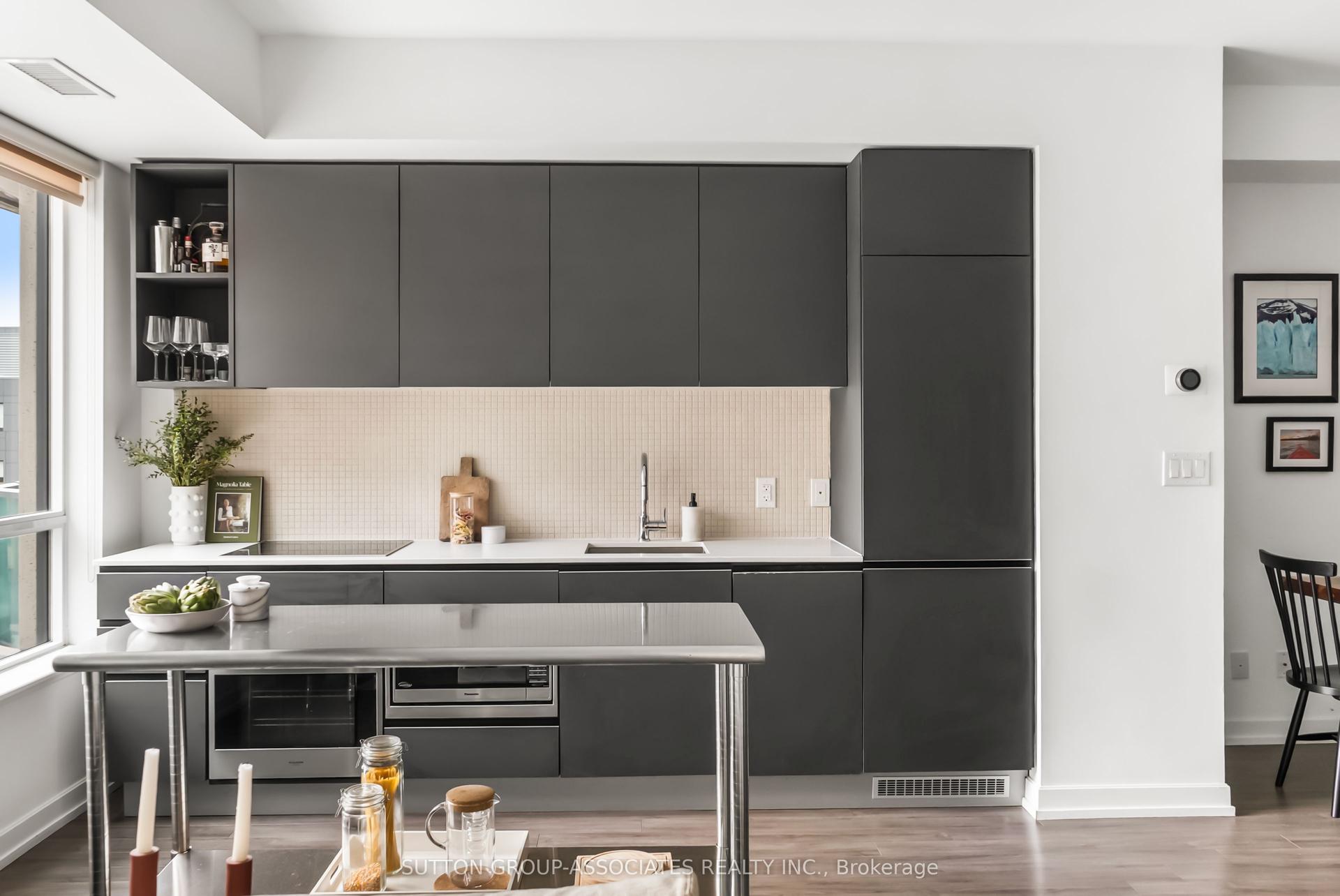 377 Madison Avenue 502 #502, Toronto — Condo for sale, photo 1