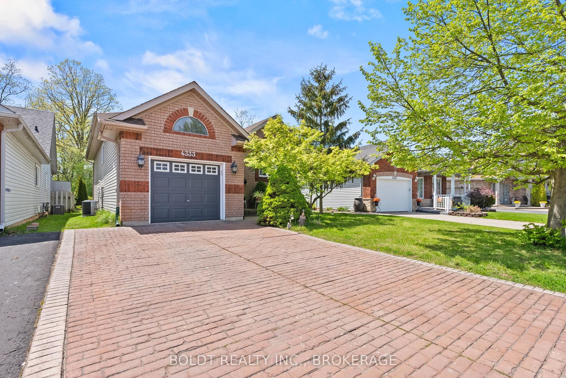 4333 Southerland Court — photo 1