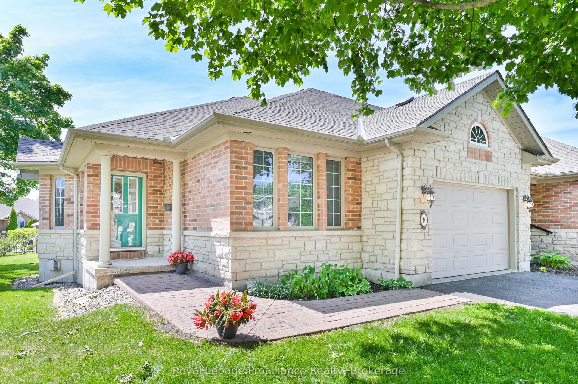 25 Heartwood Drive 10 #10 — photo 1