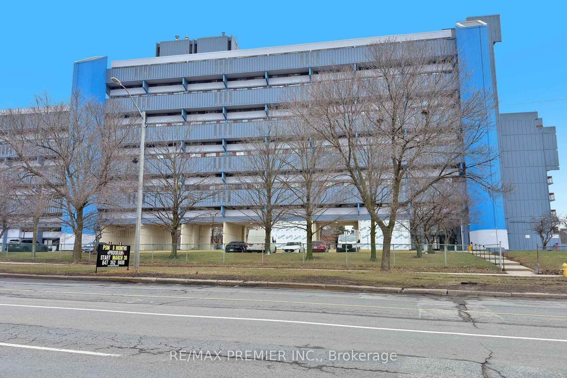 4645 Jane Street 428 #428 — photo 1