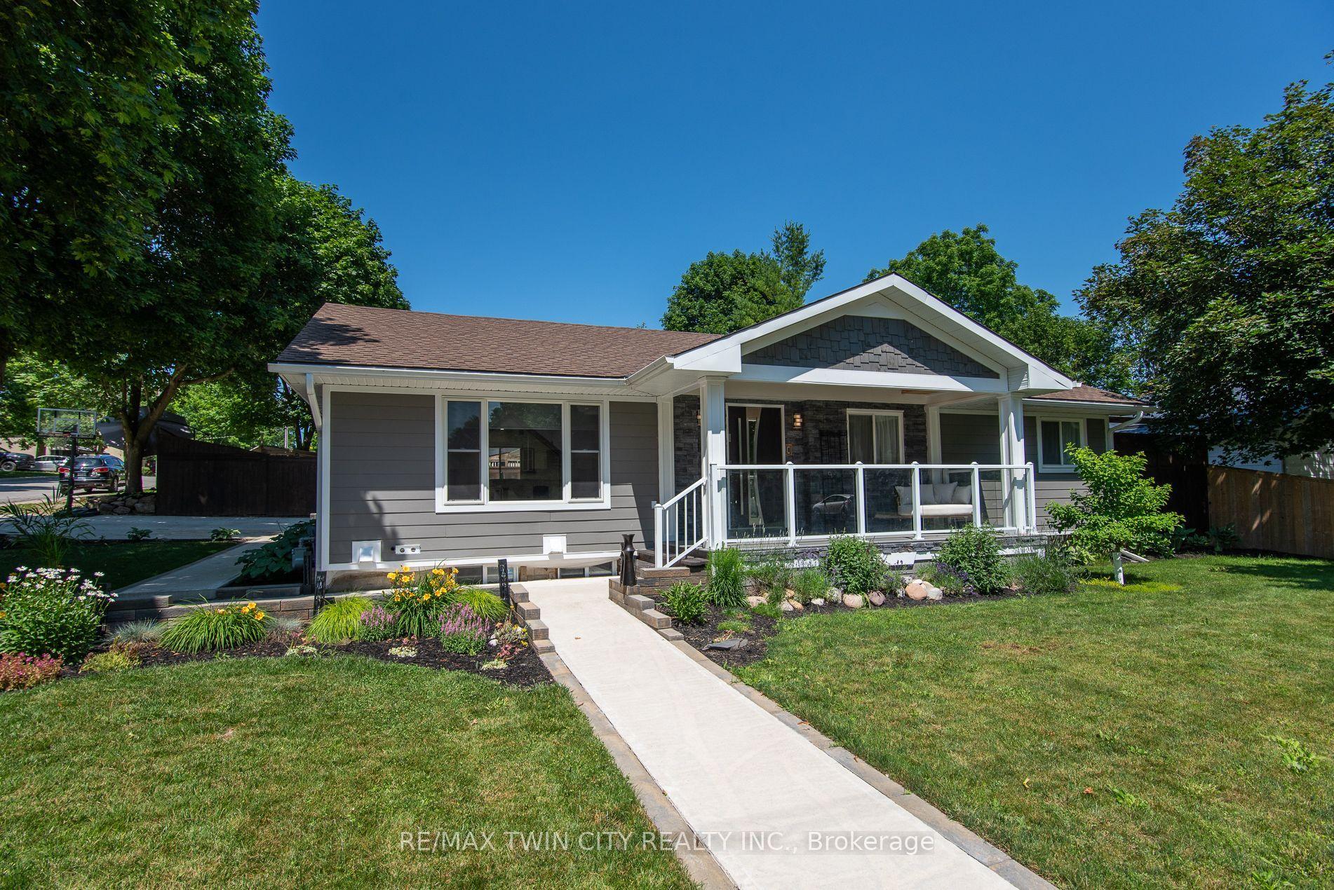 99 John Street W, North Huron — Detached for sale, photo 1