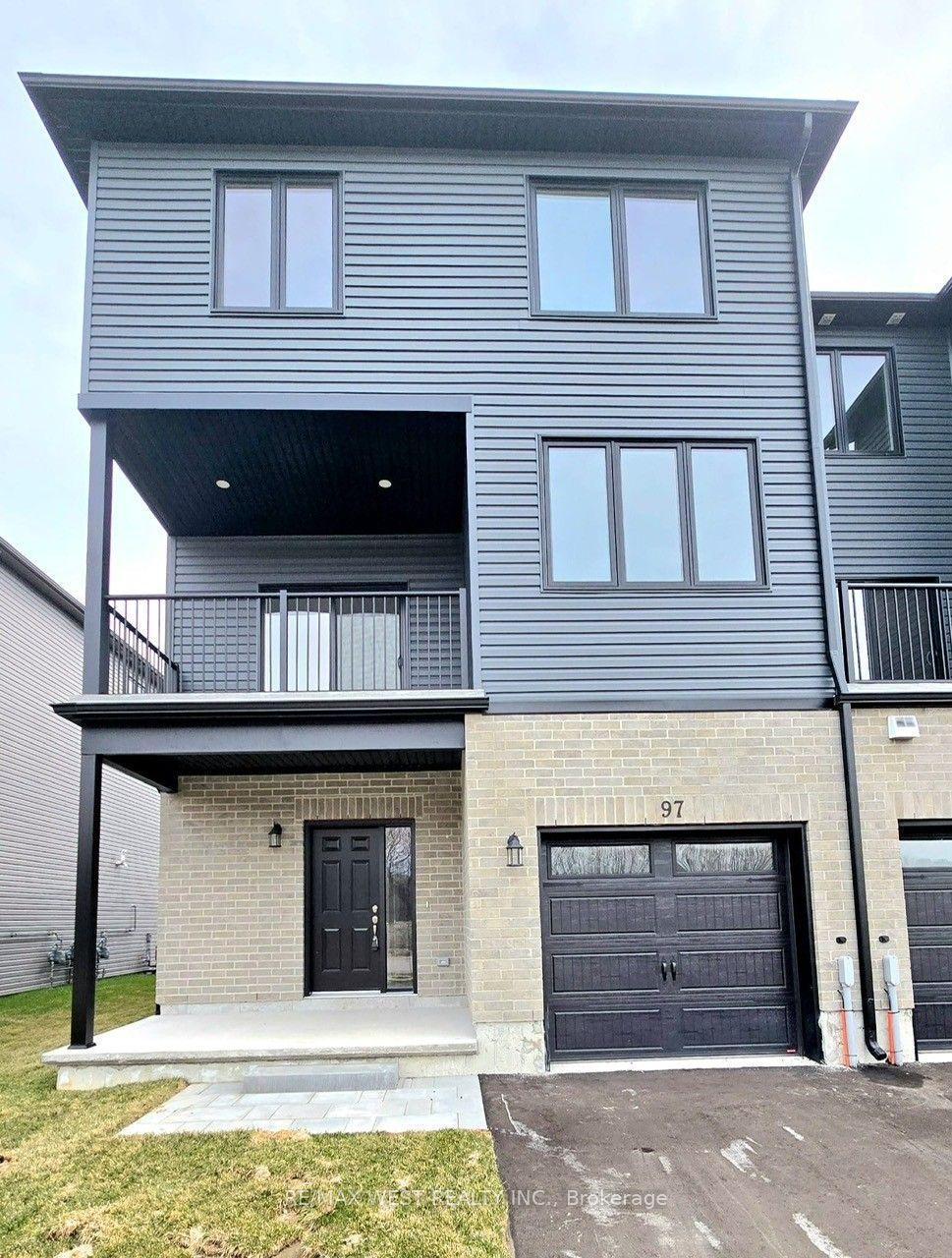 97 Buchanan Avenue — photo 1