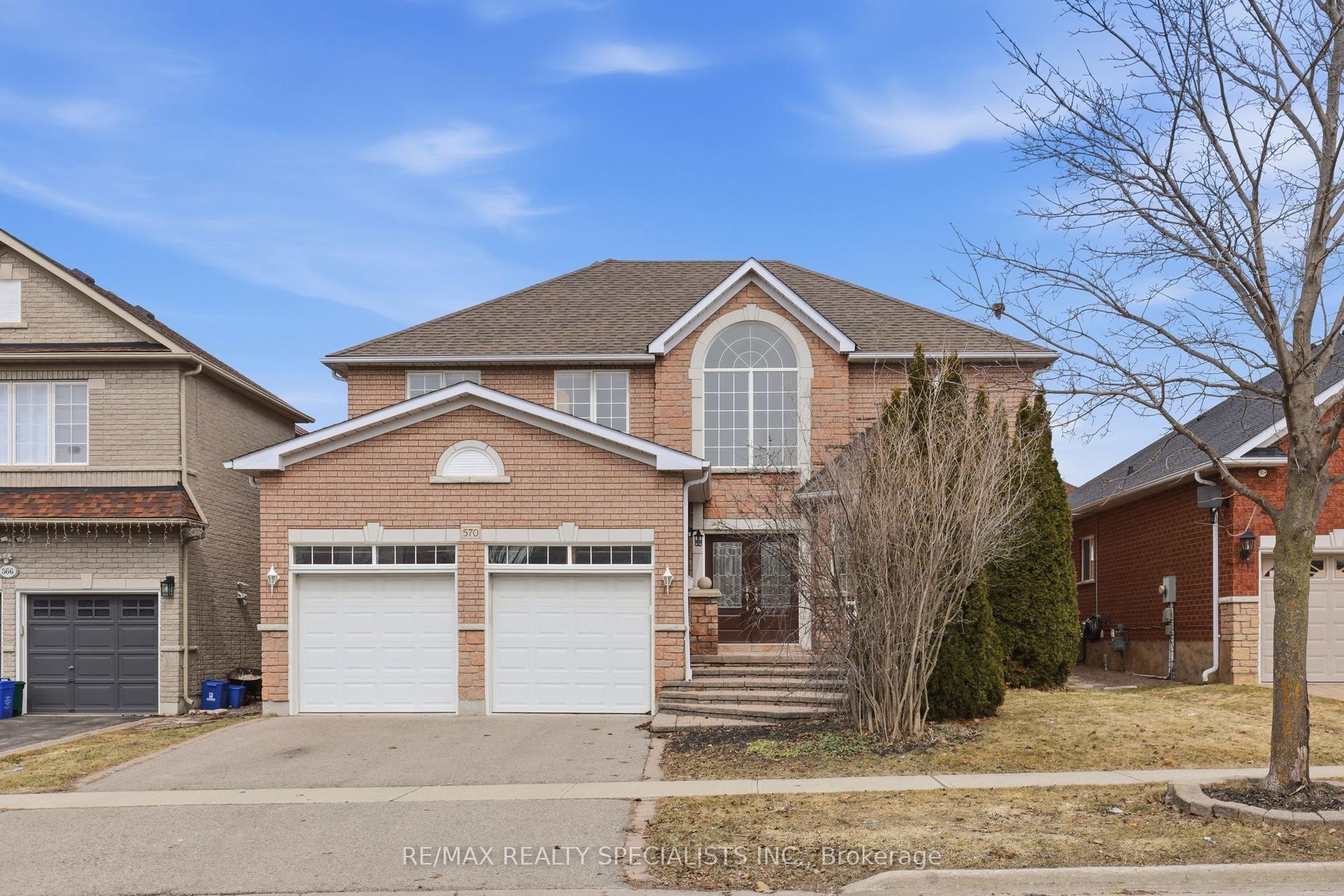 570 Blackwood Boulevard — photo 1
