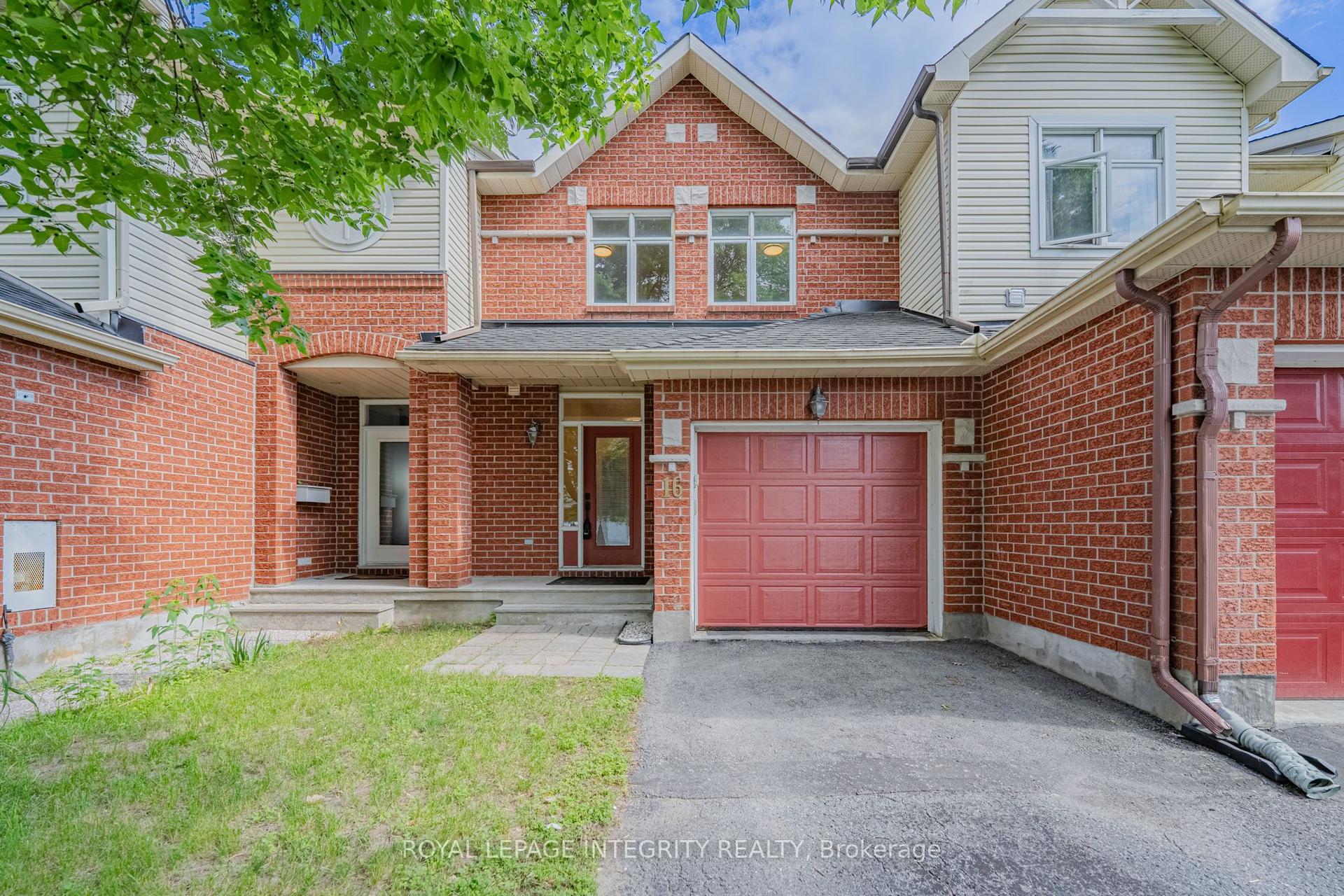 16 Redding Way — photo 1