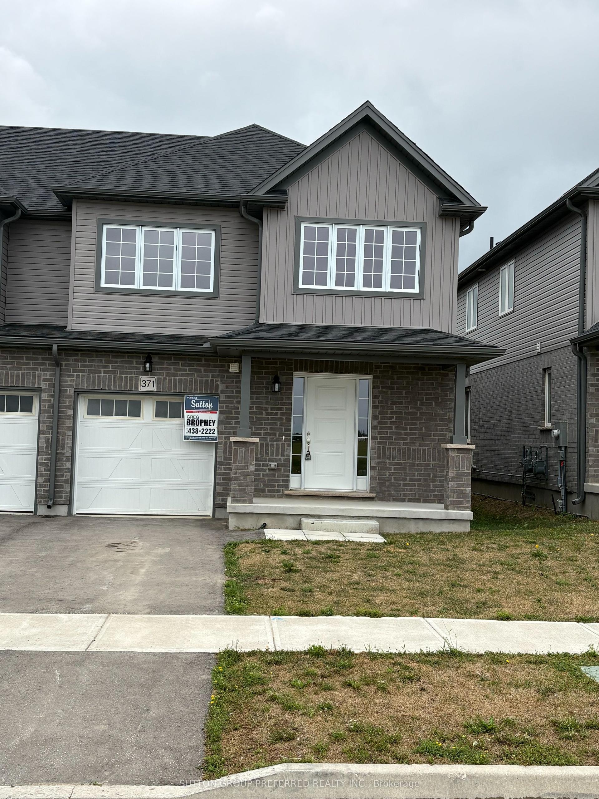 371 KENNINGTON Way, London South — Townhouse for sale, photo 1