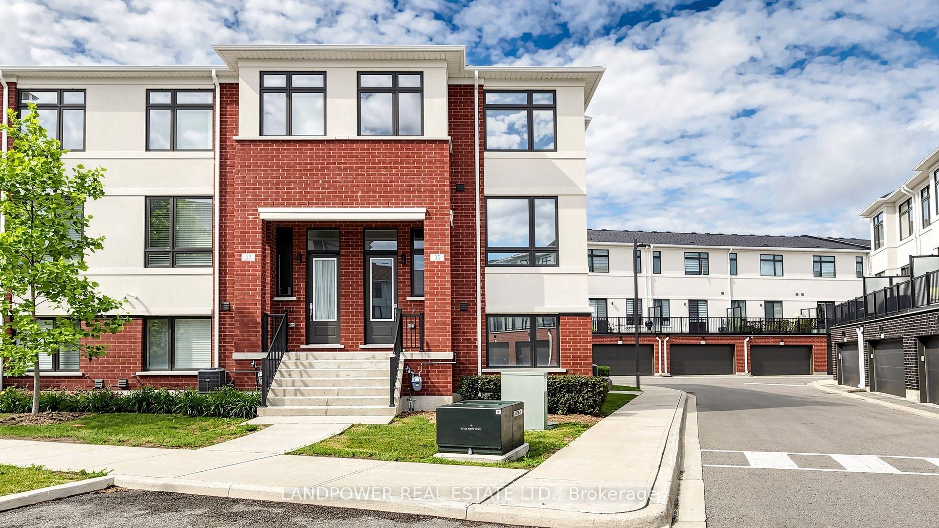 35 Nine mile Lane, Richmond Hill — Condo Town for sale, photo 1