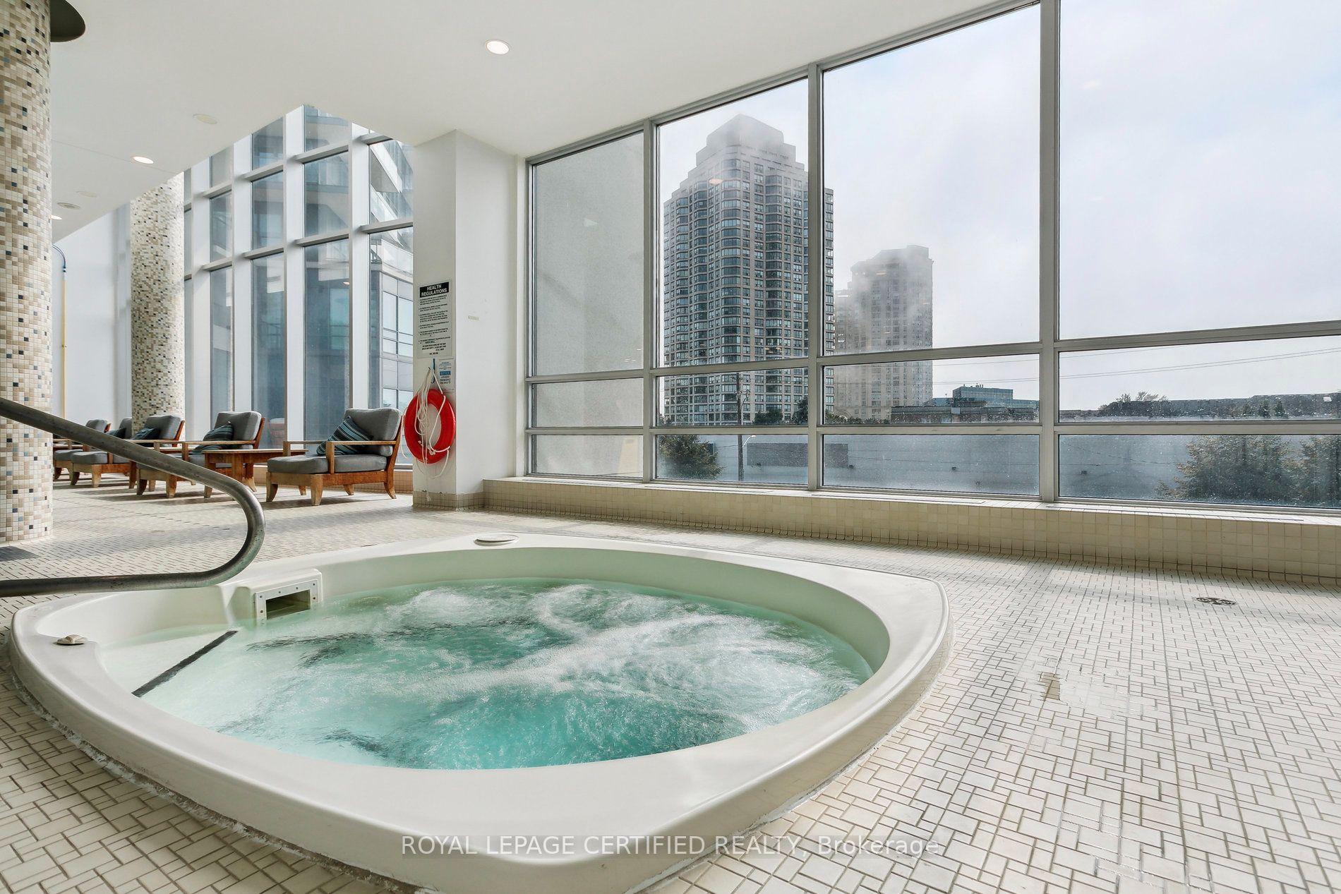 2240 Lakeshore Boulevard W 1208 #1208, Toronto — Condo for sale, photo 1
