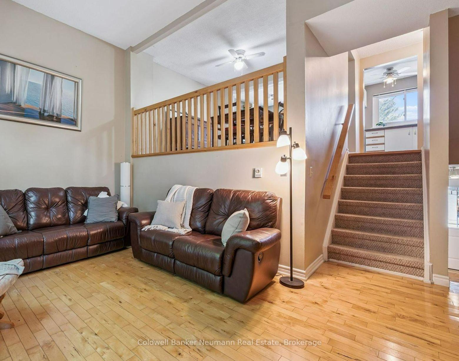 2 Worton Avenue 2 #2, Guelph — Condo Town for sale, photo 1