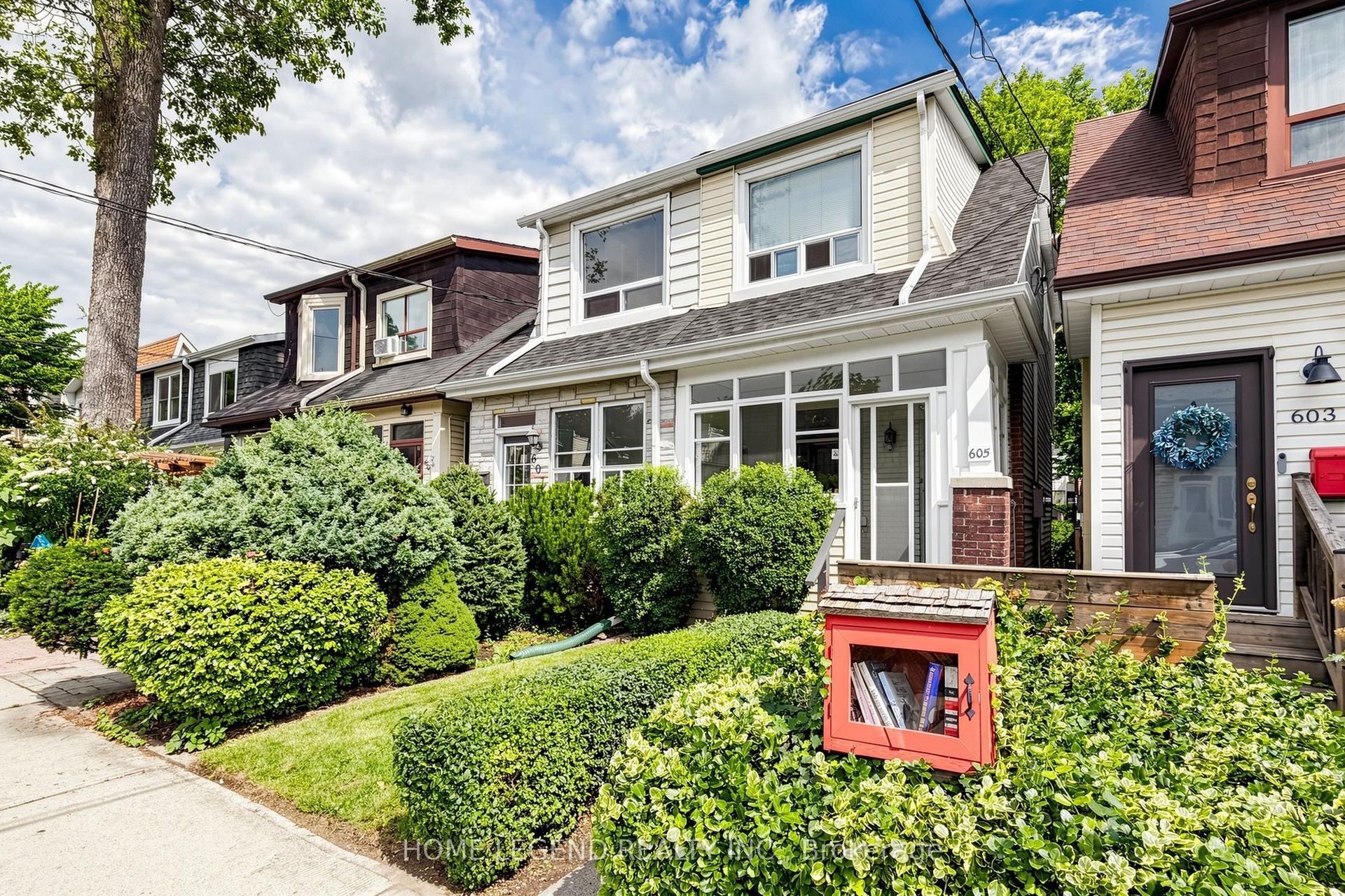 605 Rhodes Avenue, Toronto — Semi-Detached for sale, photo 1