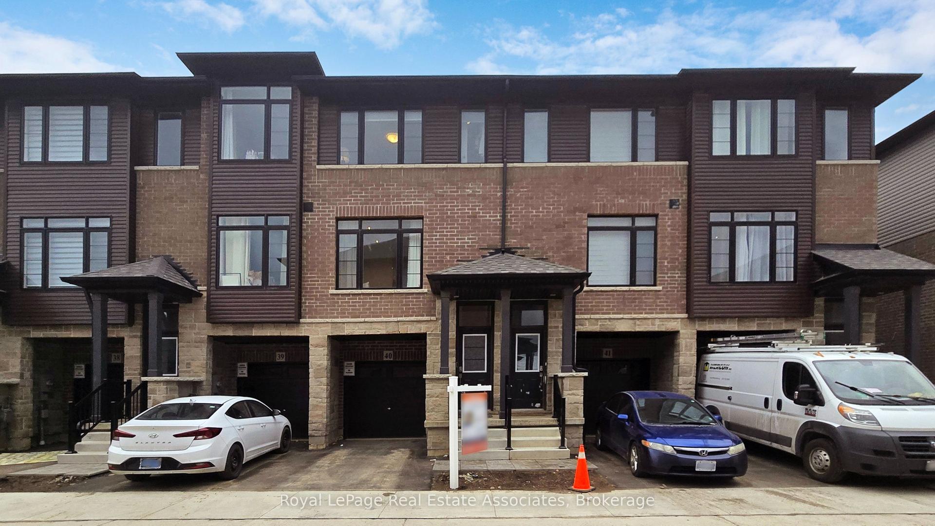 461 Blackburn Drive 40 #40, Brantford — Townhouse for lease, photo 1