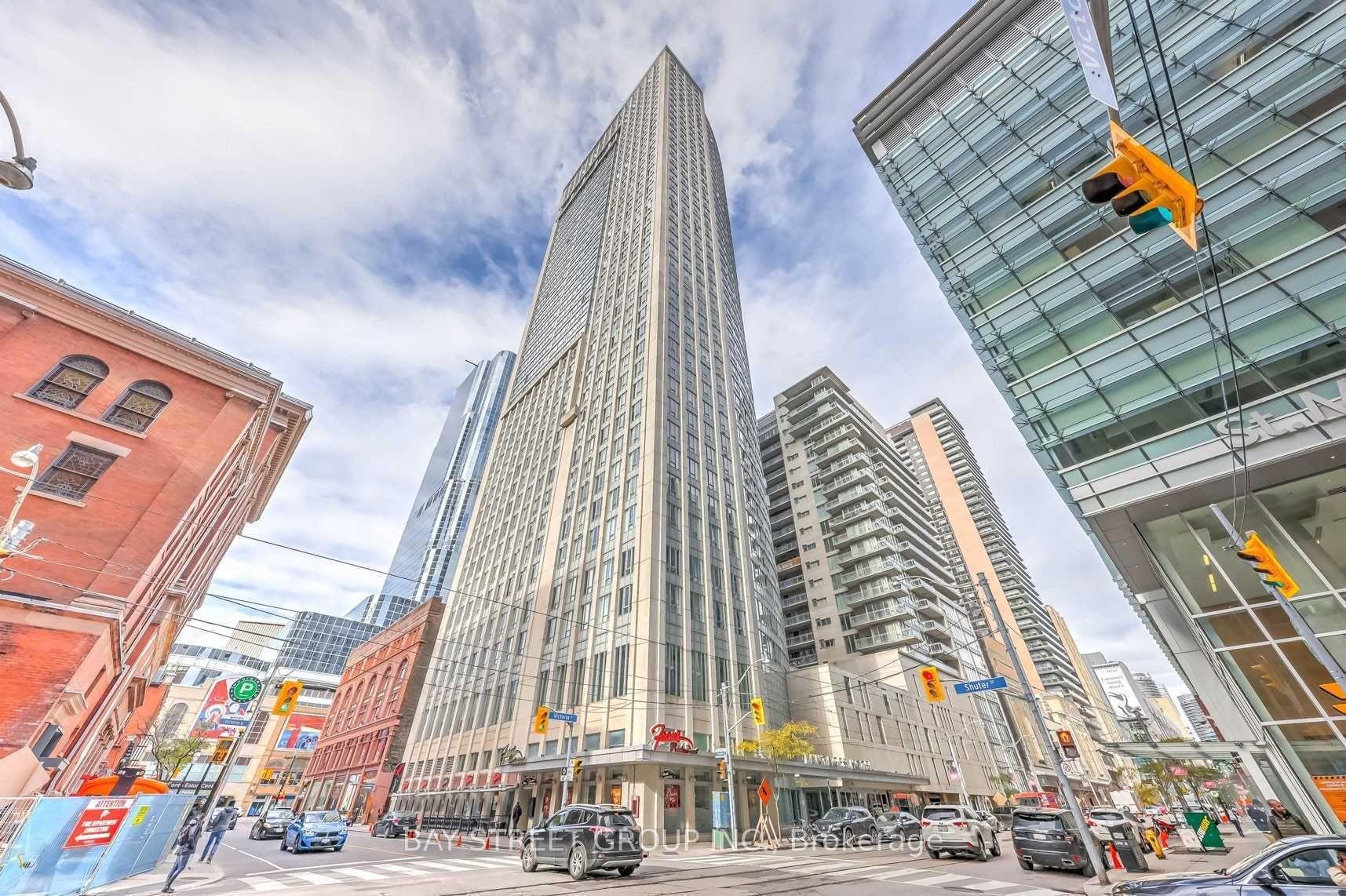 210 Victoria Street 2006 #2006, Toronto — Condo for lease, photo 1