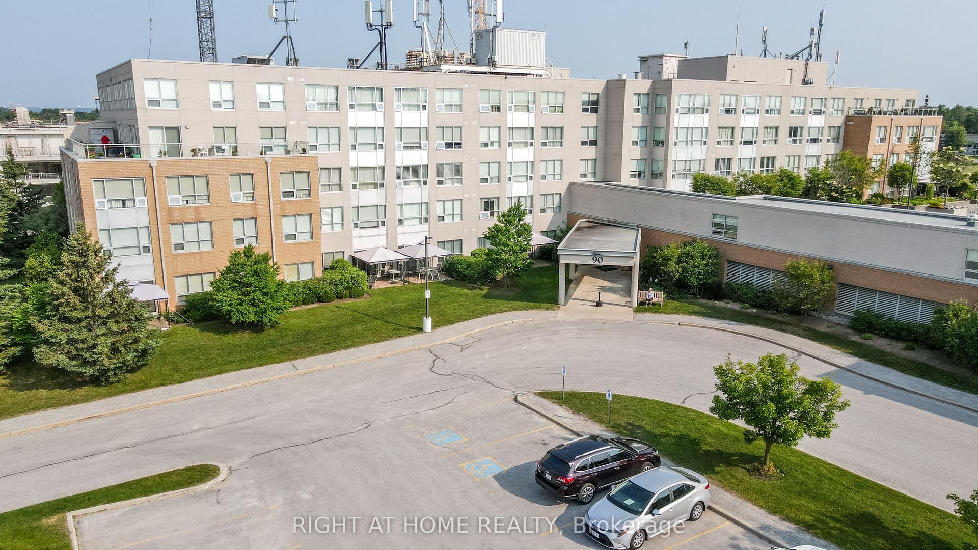 90 Dean Avenue 310 #310 — photo 1