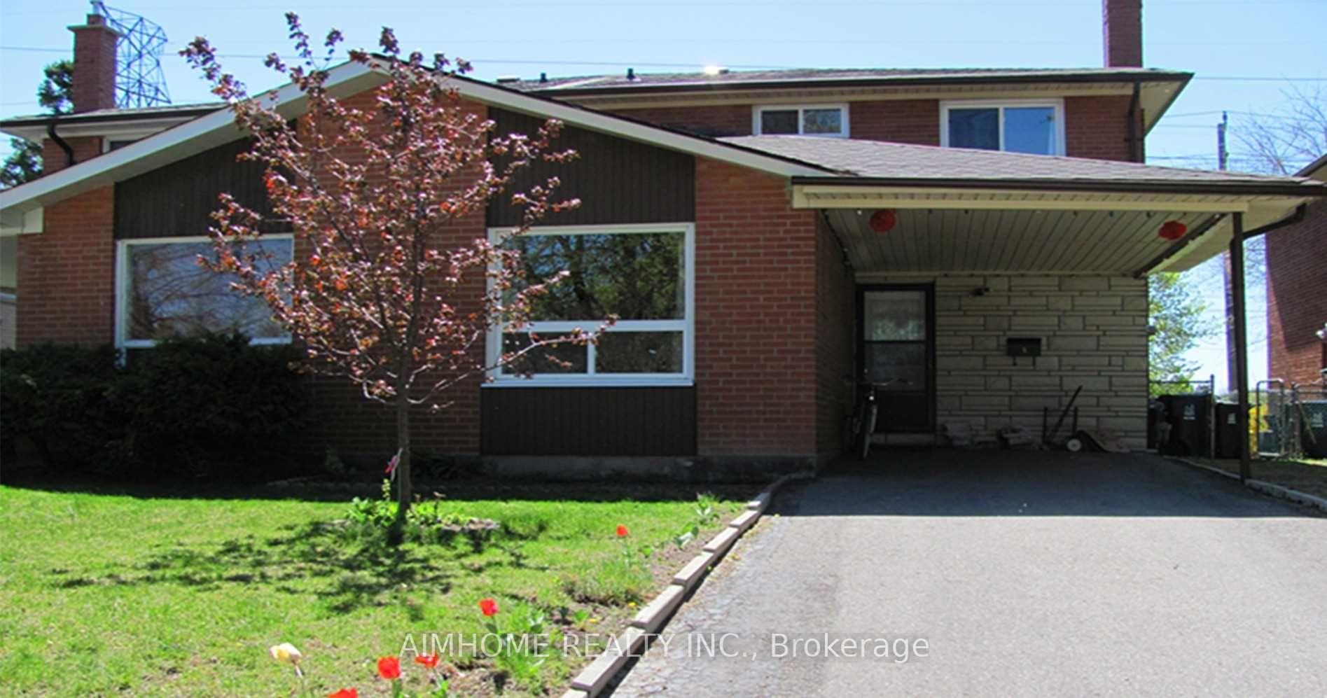 5 Reiber Crescent, Toronto — Semi-Detached for lease, photo 1