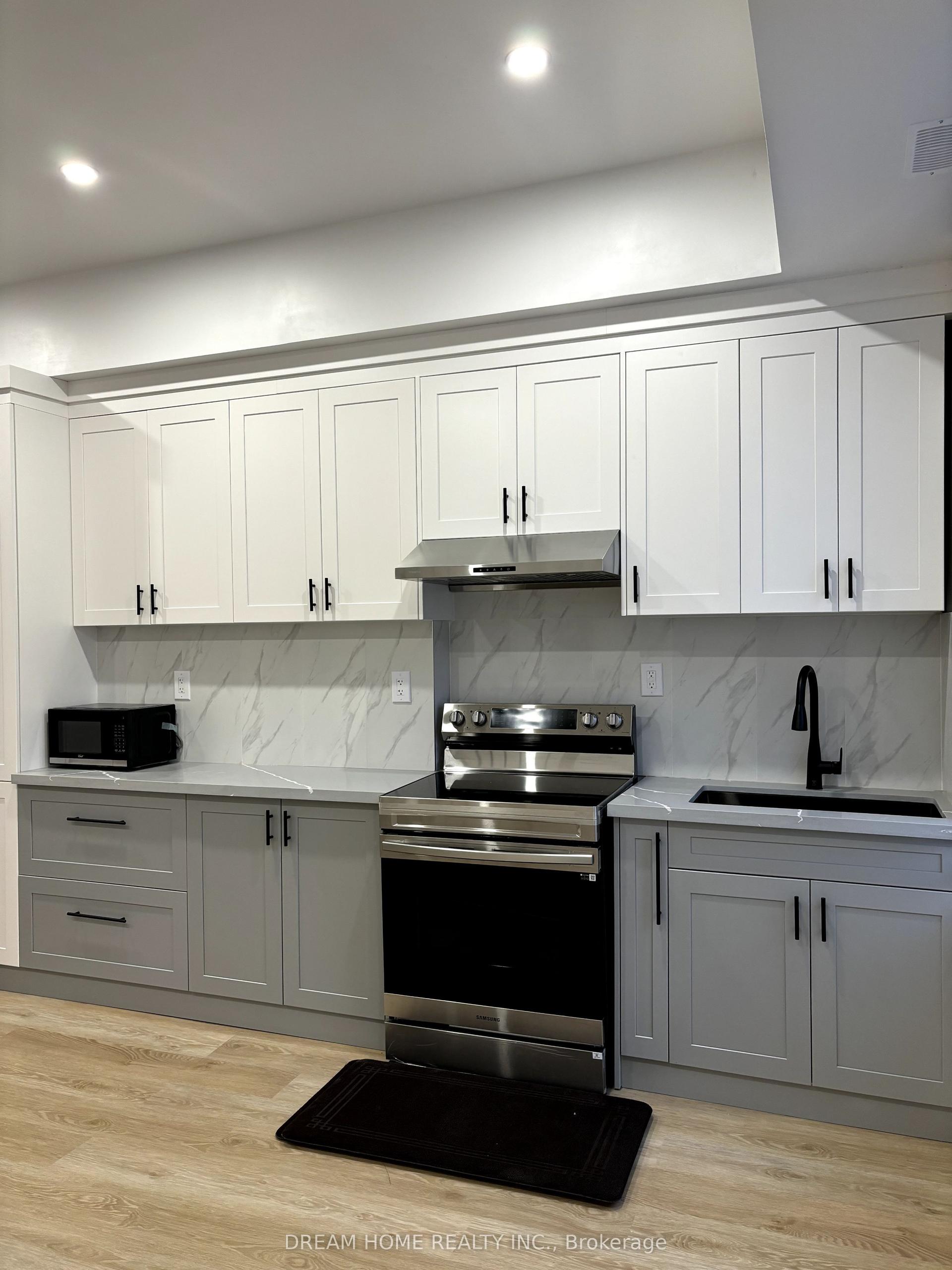 337 Mutual Street 101 #101, Toronto — Semi-Detached for lease, photo 1