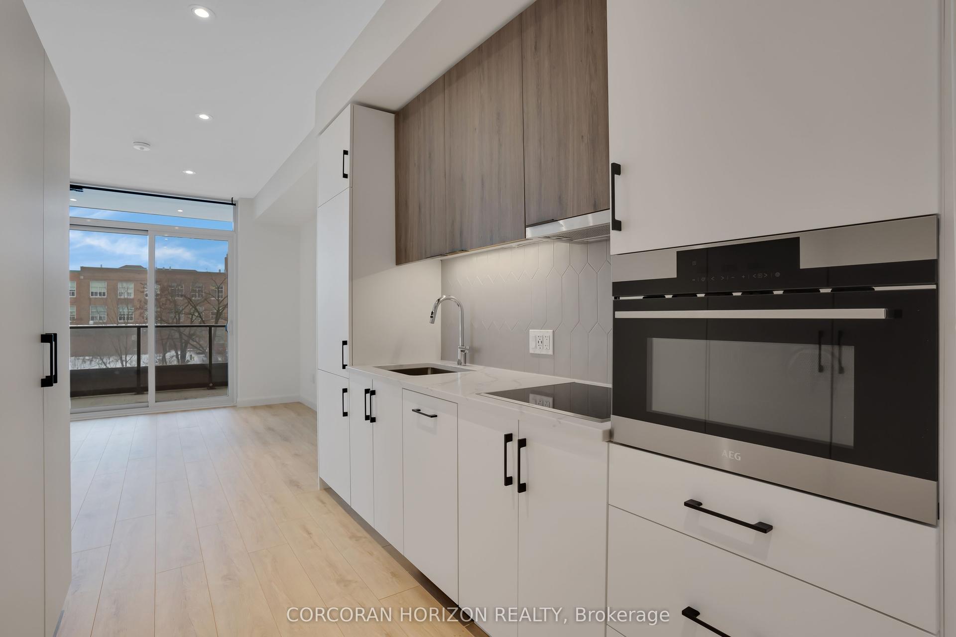 741 King Street W 313 #313 — photo 1