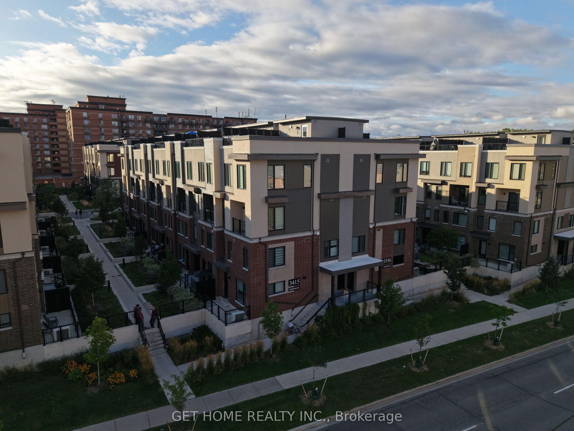 3415 Ridgeway Drive 5 #5, Mississauga — Condo Town for sale, photo 1