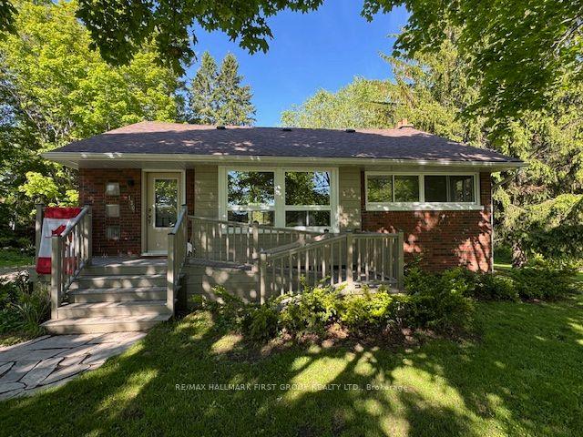 130 Lyle Street S — photo 1