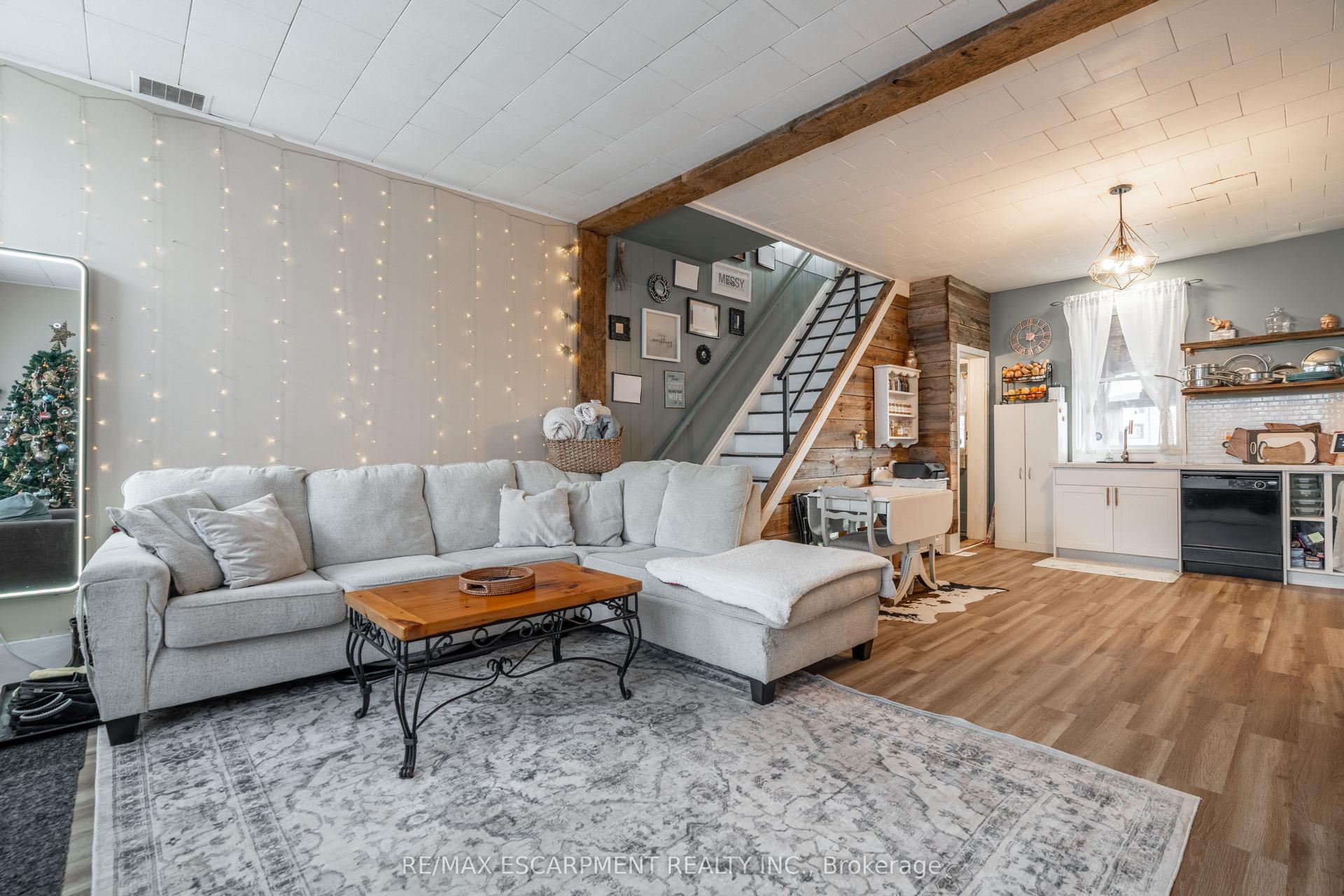 18 King Street A&B #A&B — photo 1