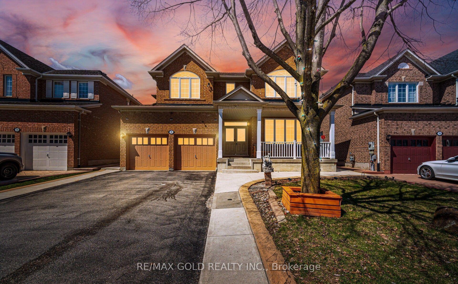 28 Latania Boulevard — photo 1