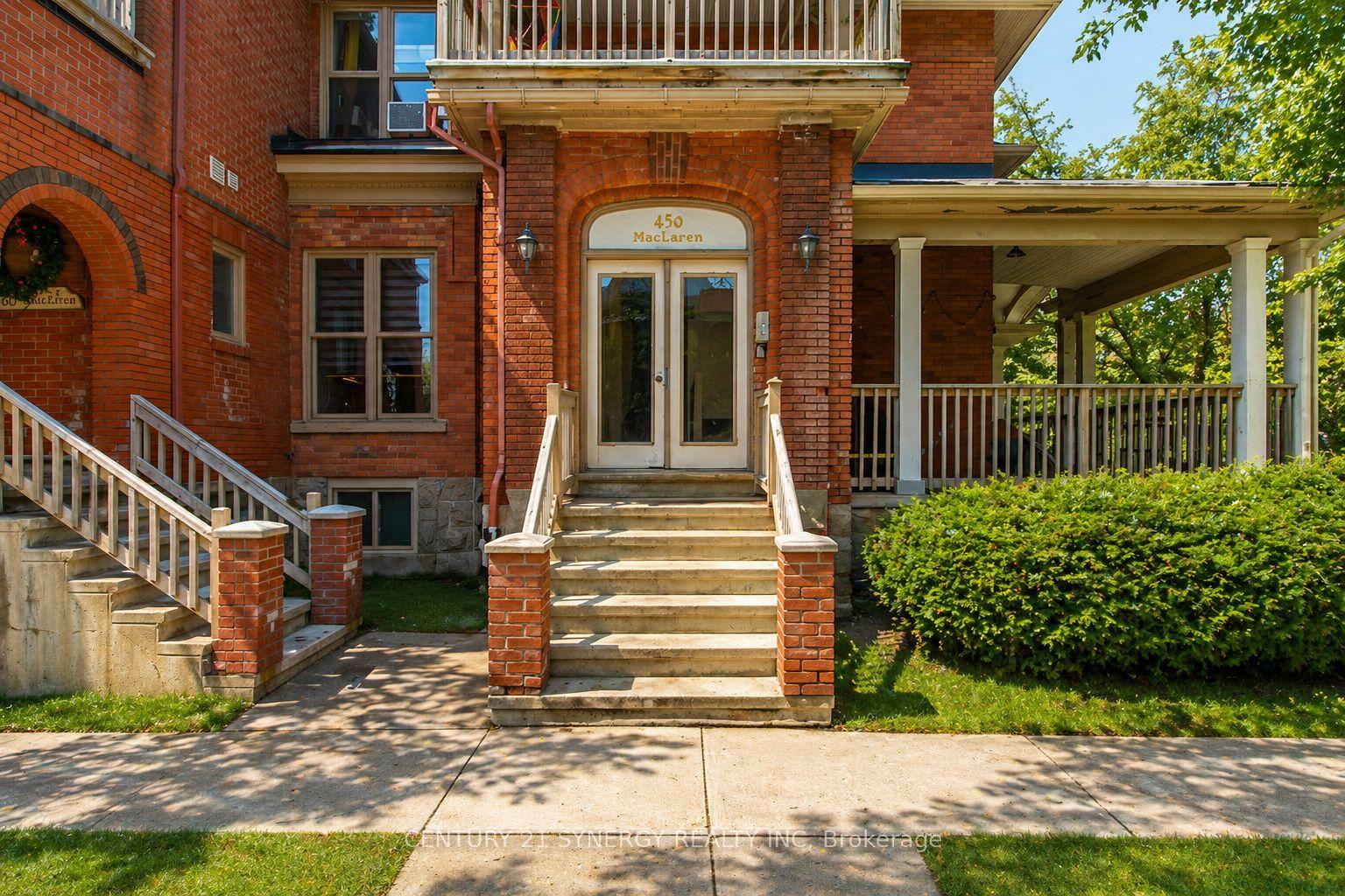 450 Maclaren Street 10 #10 — photo 1