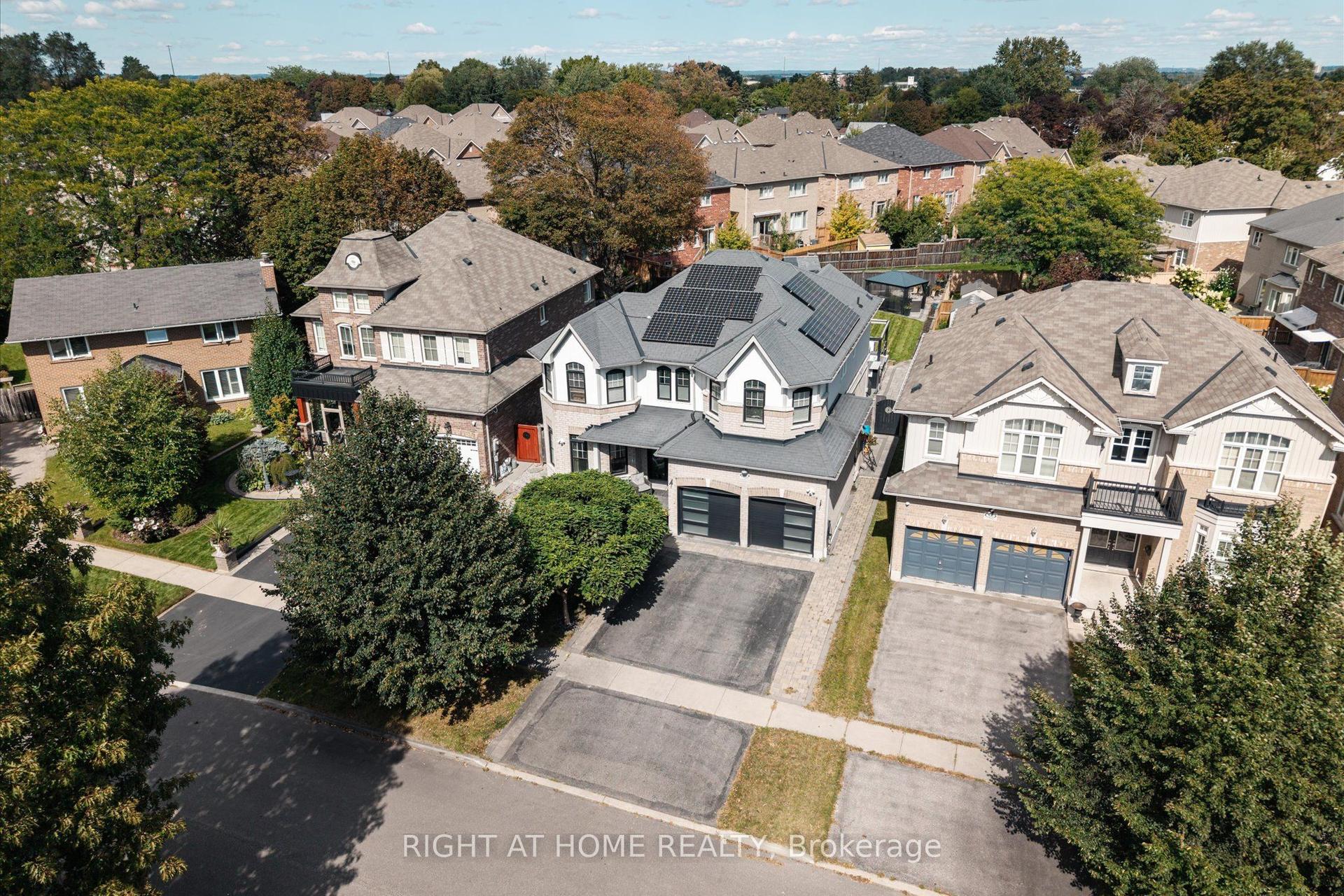 66 Rideout Street, Ajax — Detached for sale, photo 1