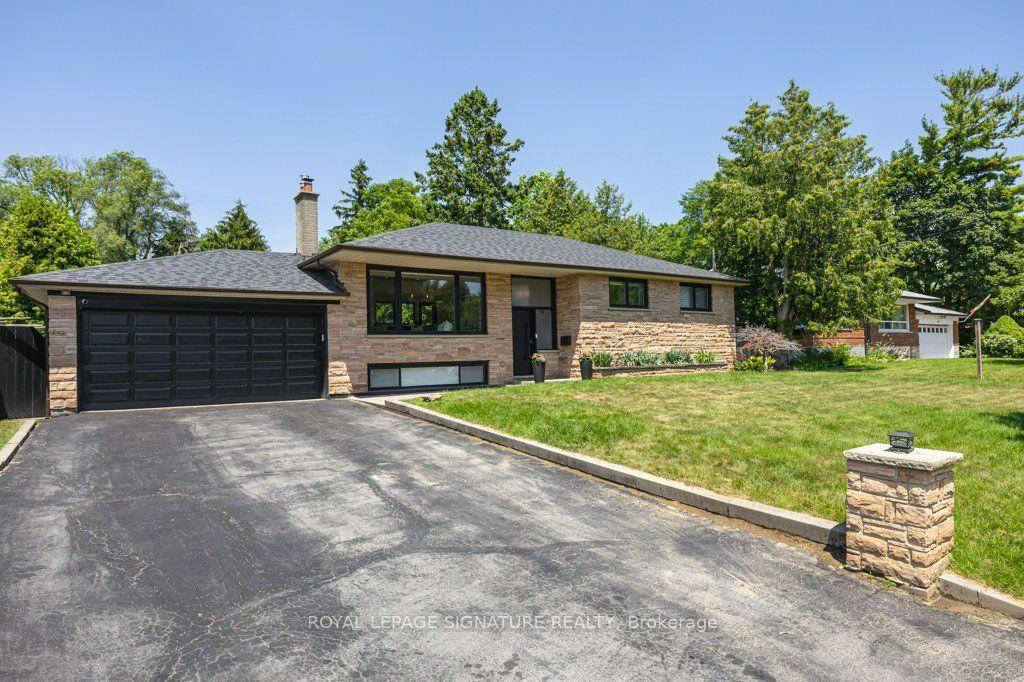 14 Bonacres Avenue, Toronto — Detached for sale, photo 1