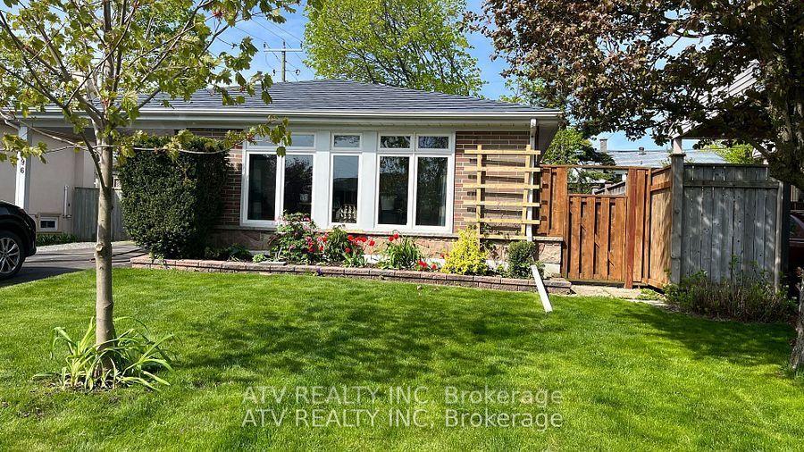 696 Balaton Avenue, Pickering — Detached for lease, photo 1