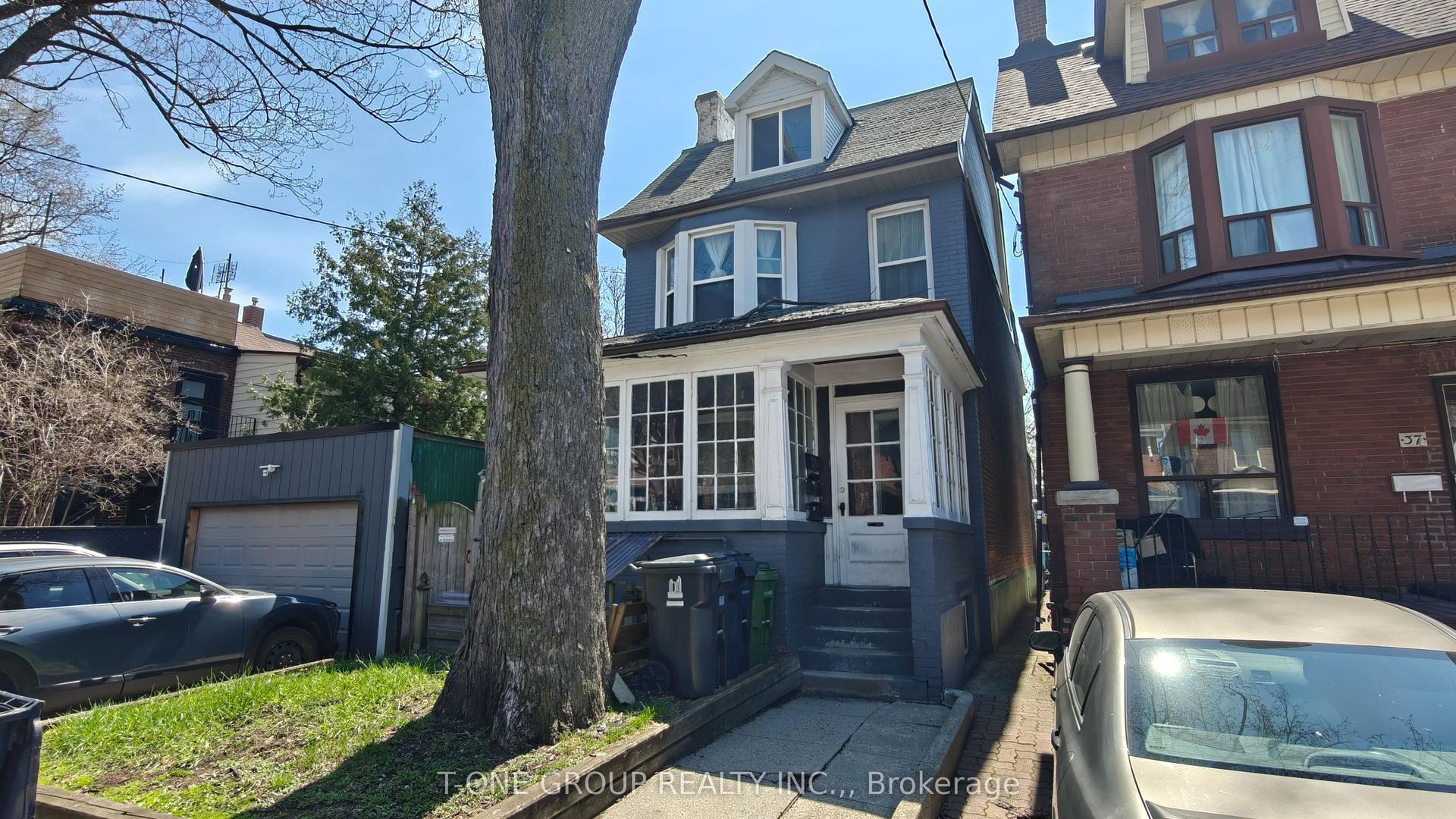 35 Lindsey Avenue — photo 1