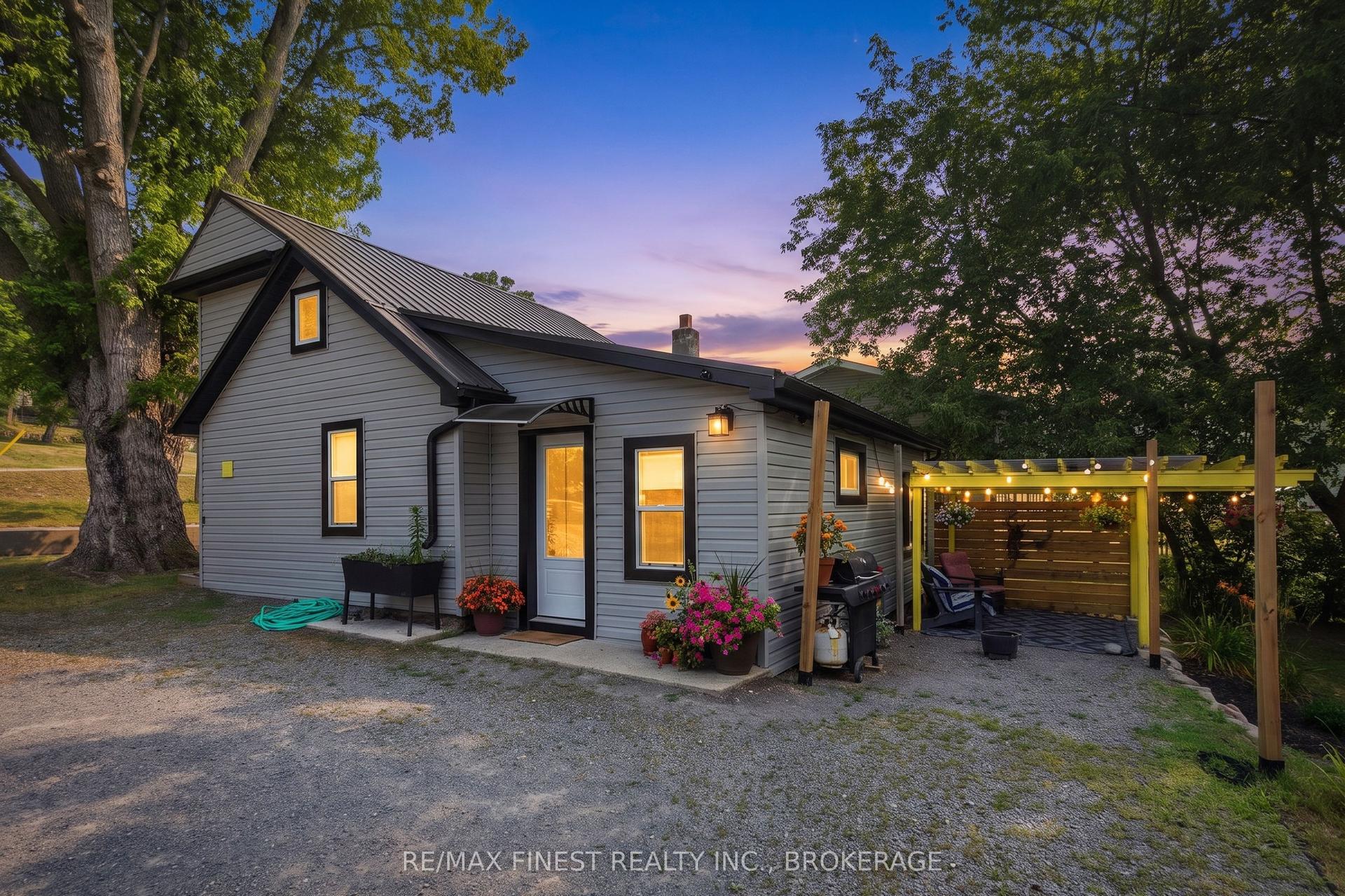 414 Dundas Street, Deseronto — Detached for sale, photo 1