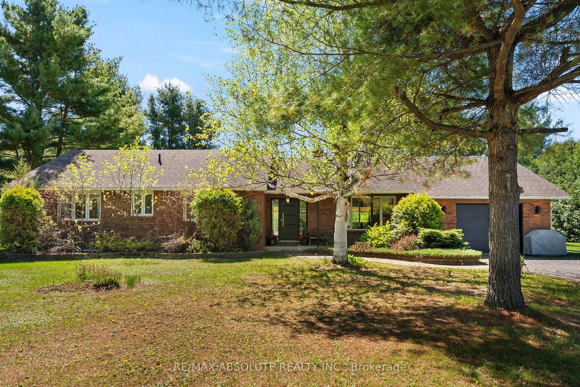 213 Calabogie Road — photo 1