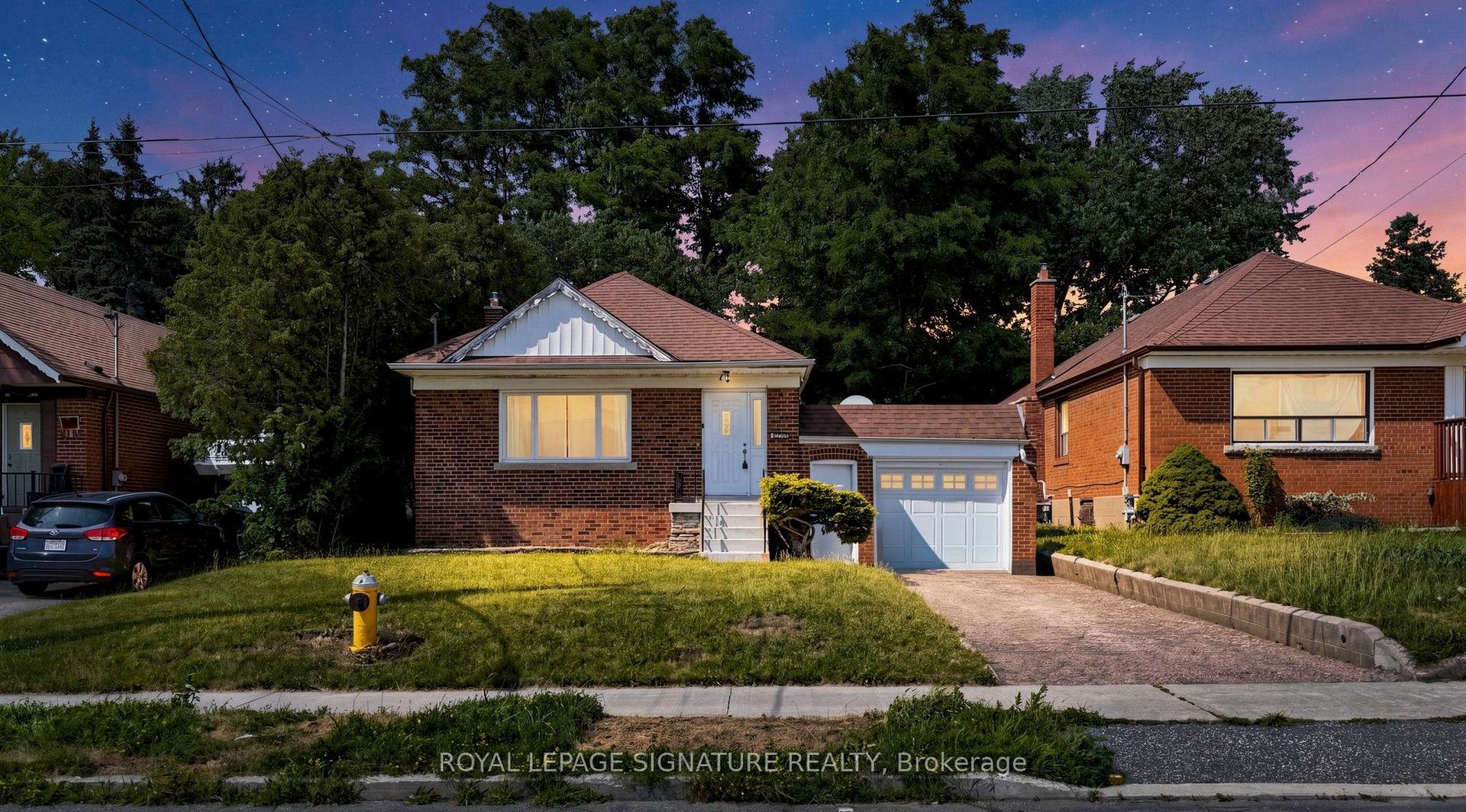14 Valdane Drive, Toronto — Detached for sale, photo 1
