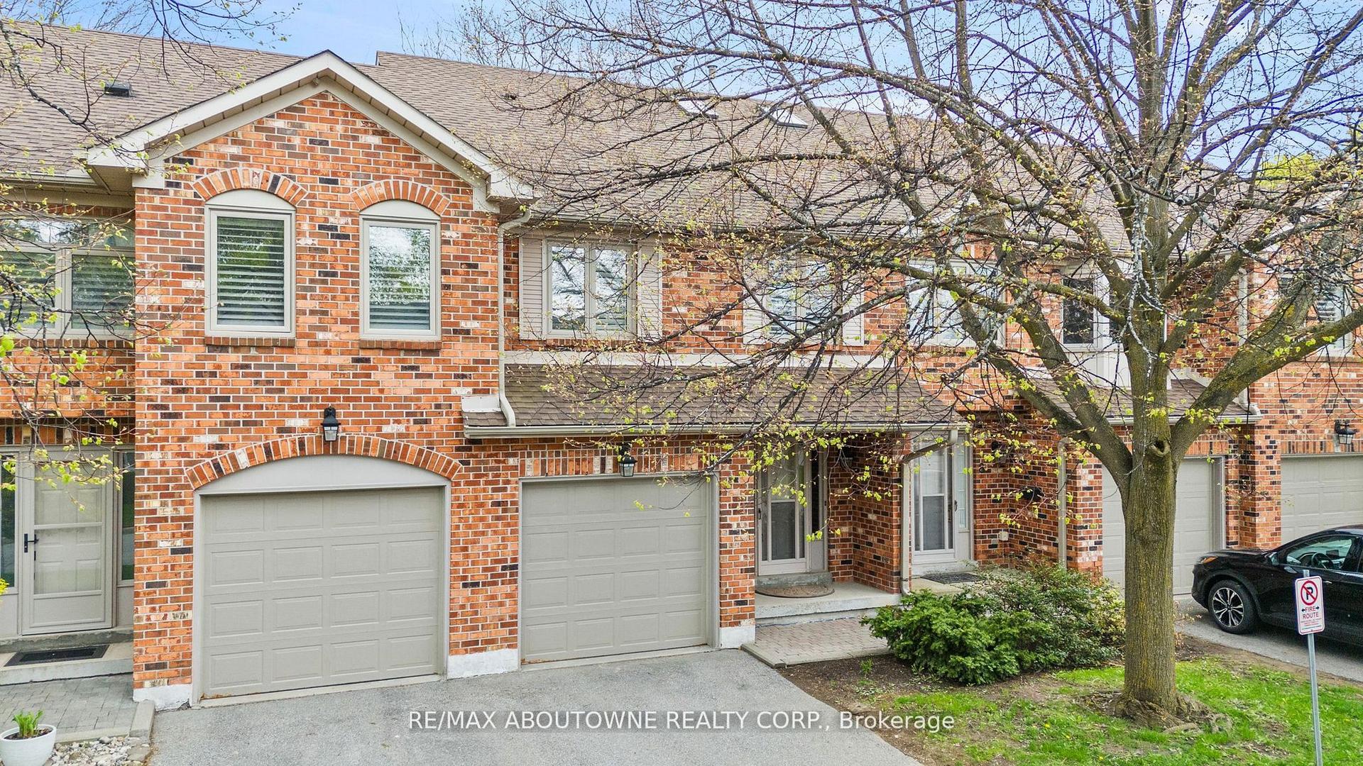 2230 Walkers Line 9 #9, Burlington — Condo Town for sale, photo 1