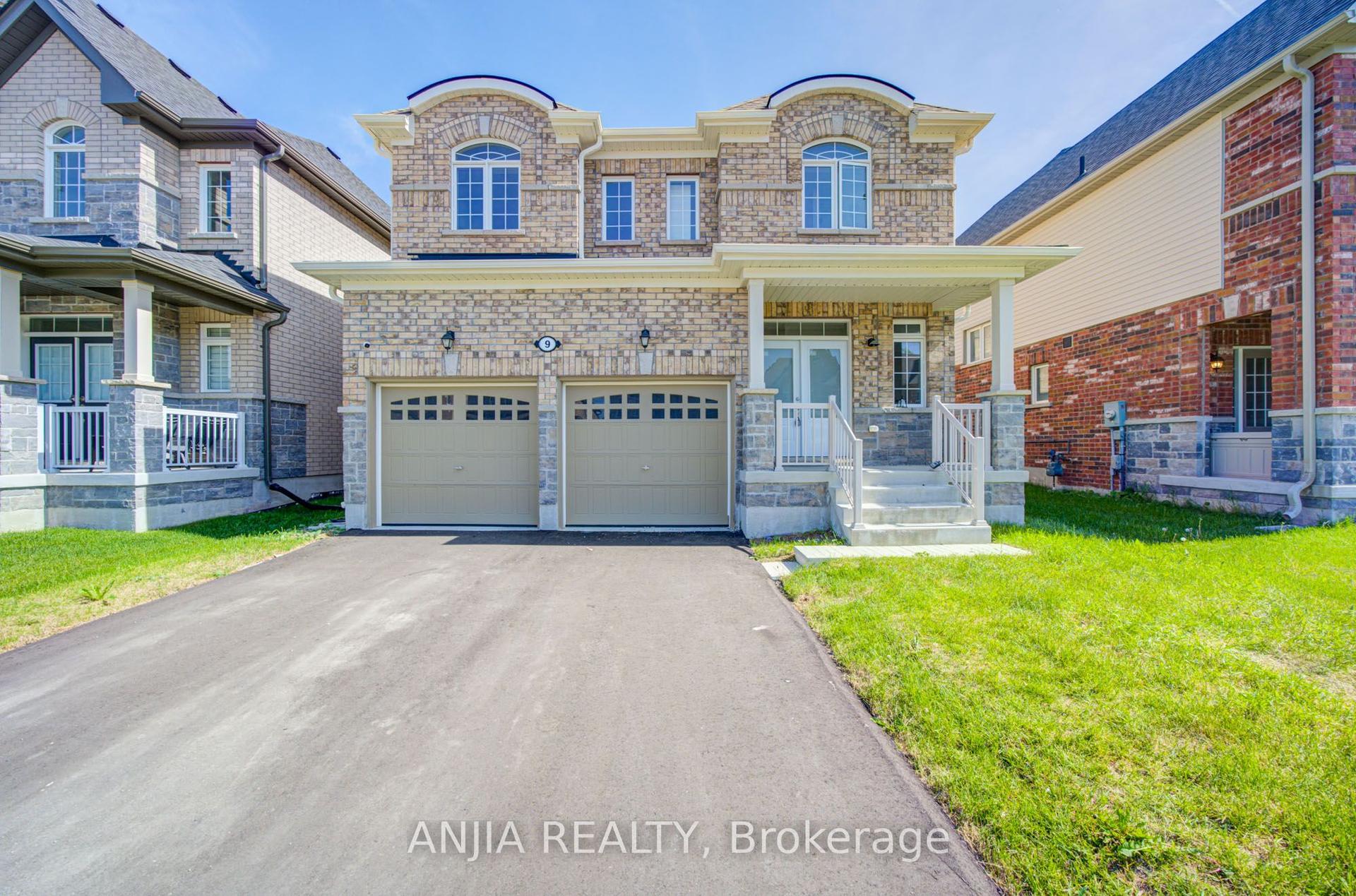 9 Cliff Thompson Court — photo 1