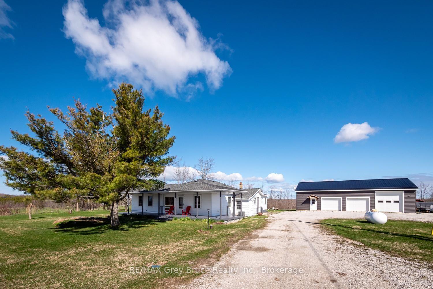 158 Red Bay Road — photo 1