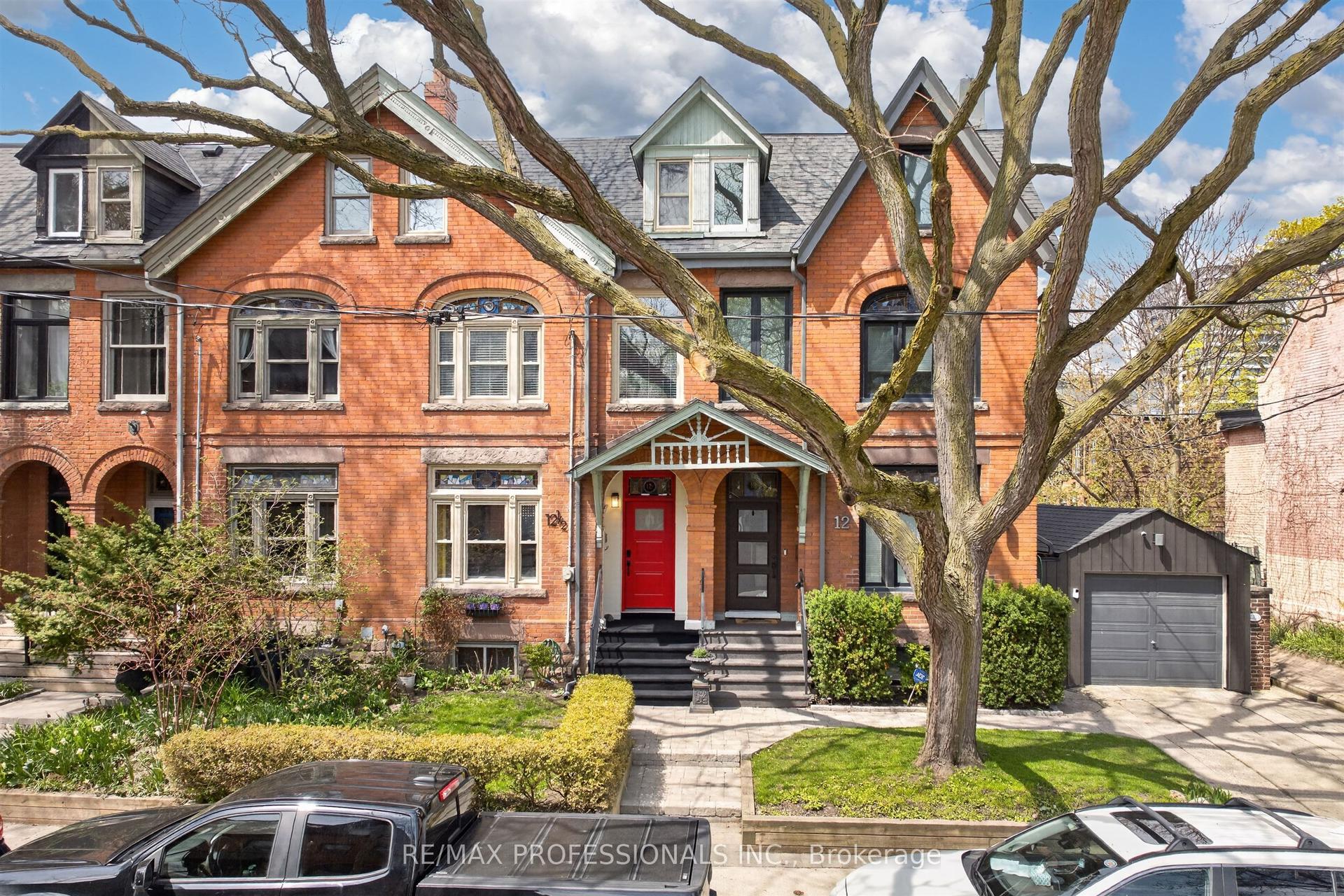 12.5 Melbourne Avenue — photo 1