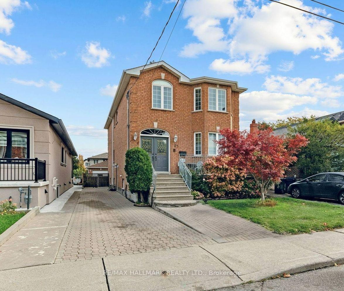 21 Donmore Avenue, Toronto — Detached for sale, photo 1