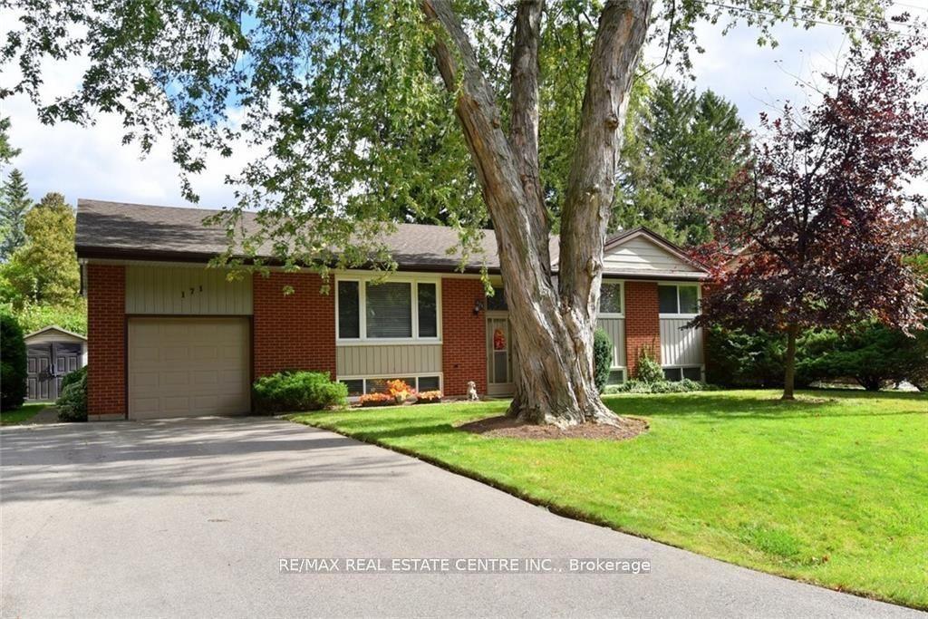 171 Manitou Way Lower #Lower — photo 1