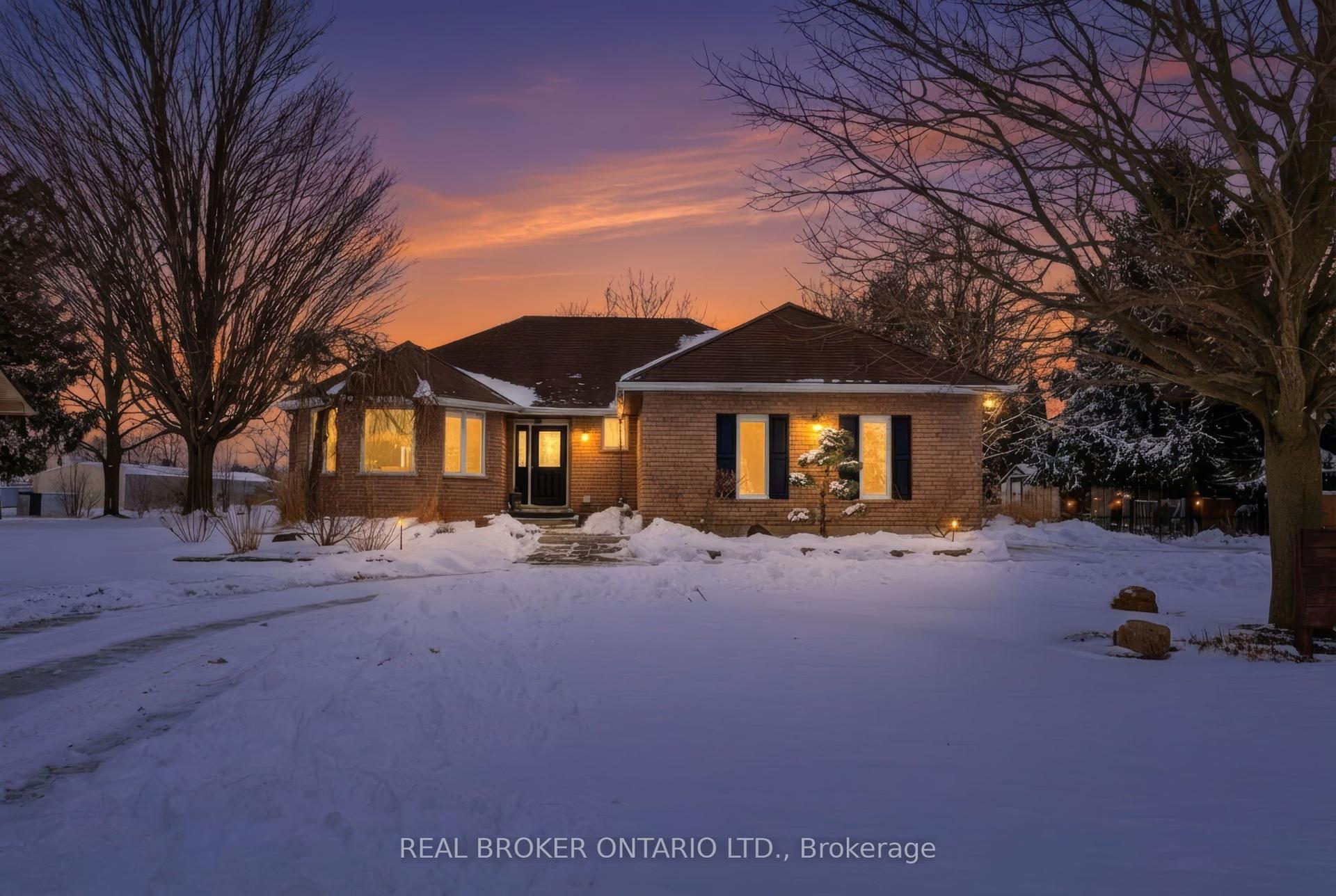 270 Talbot Street — photo 1