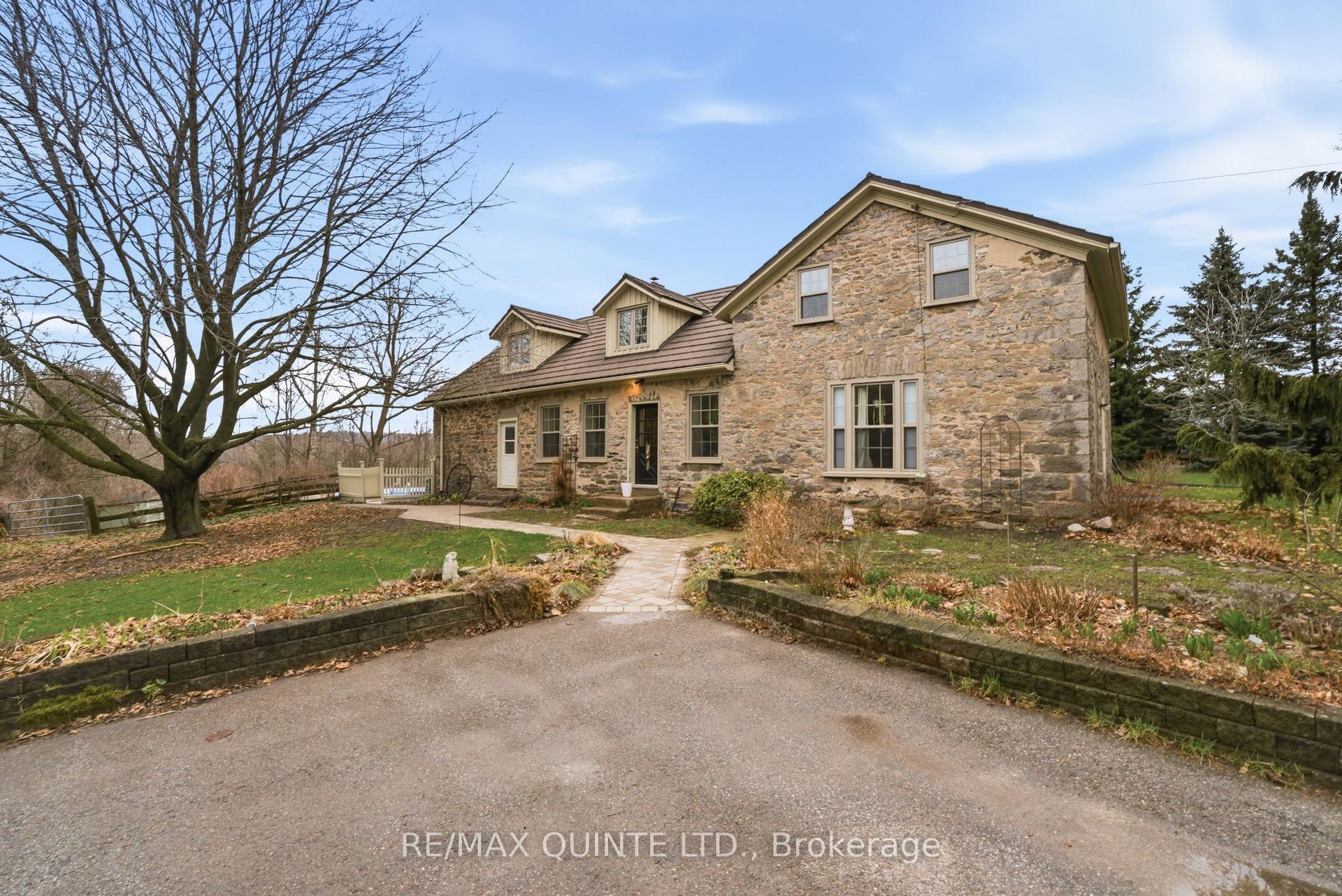 1405 Clearview Road — photo 1