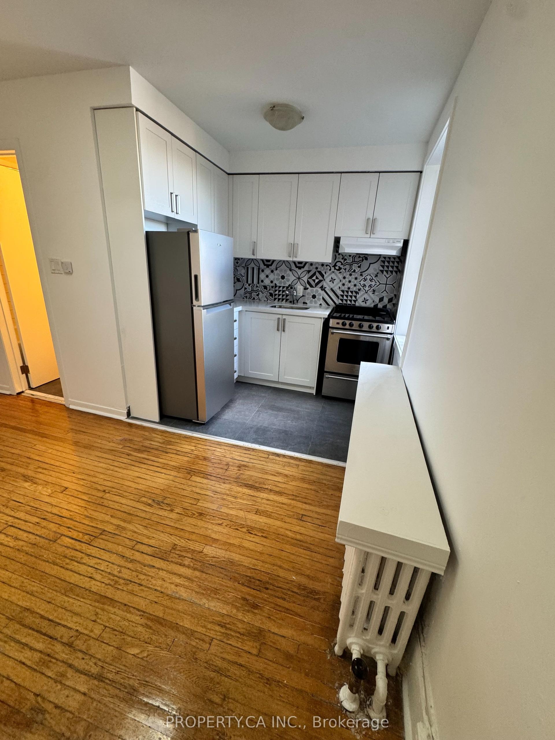 781 St Clair Avenue W 19 #19, Toronto — Multiplex for lease, photo 1