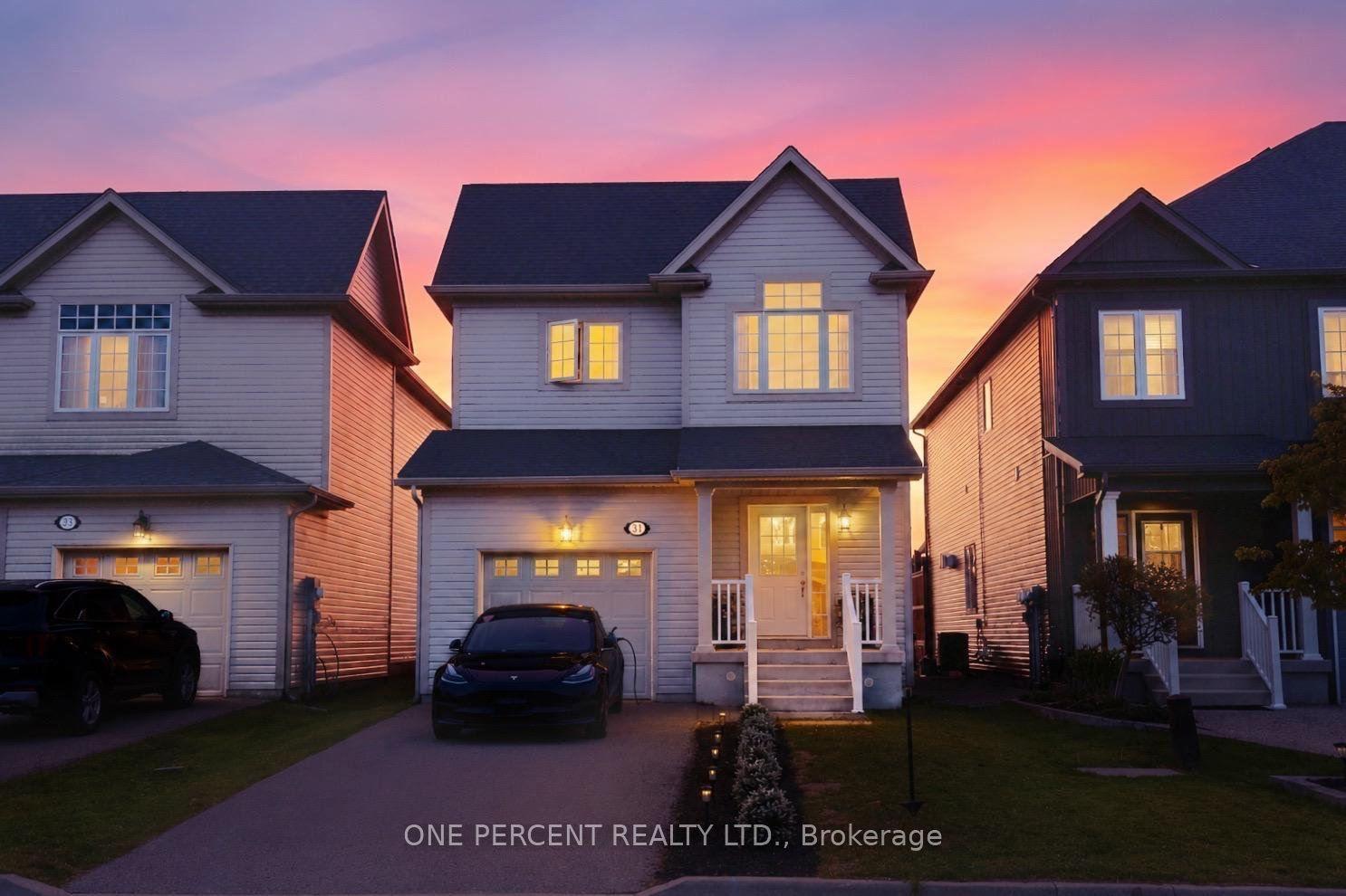 31 Courtney Street, Centre Wellington — Detached for sale, photo 1