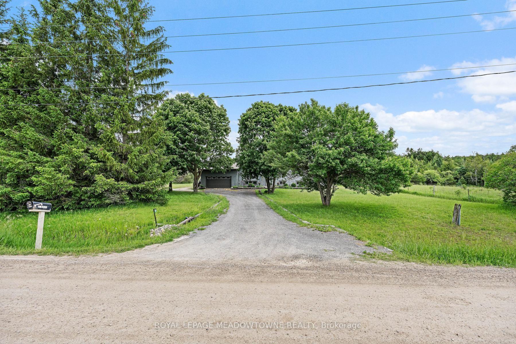 795715 3rd Line EHS N/A — photo 1