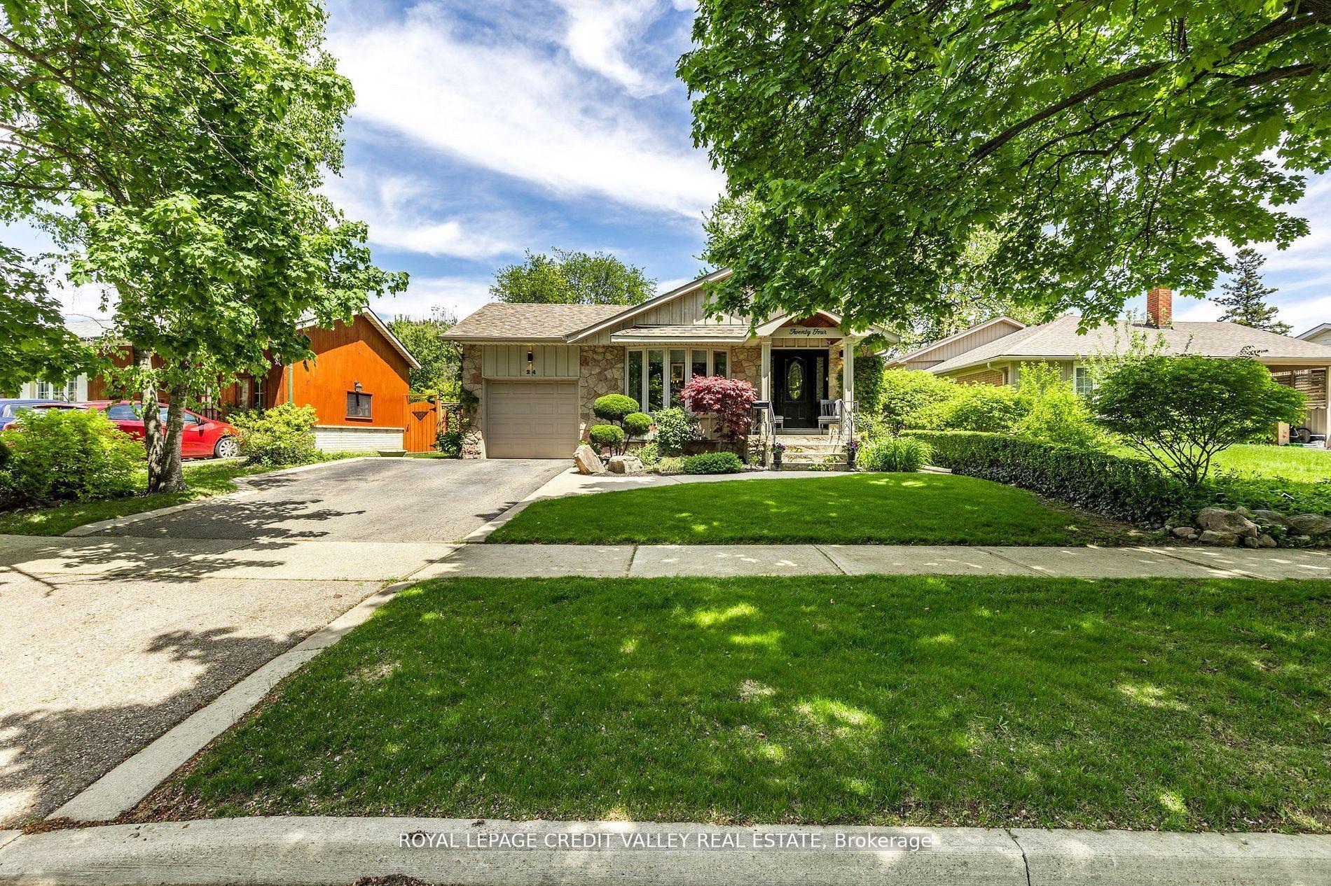 24 Ladore Drive, Brampton — Detached for sale, photo 1