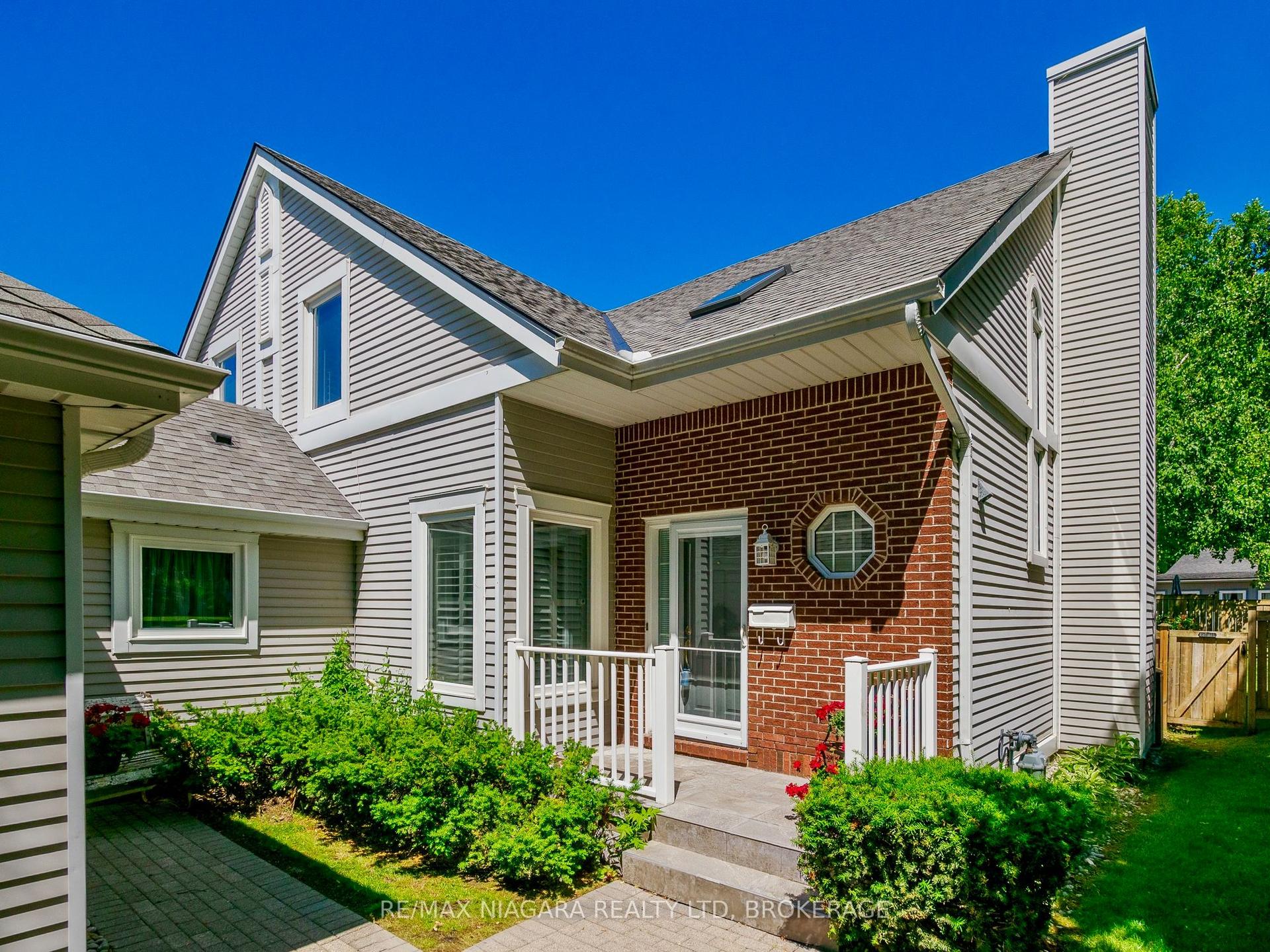5 Lakeside Drive W 23 #23, St. Catharines — Condo Town for sale, photo 1